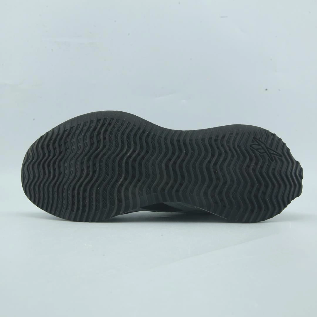 REEBOK  ZIG DYNAMICA 2.0 Reebok classic shoe shots