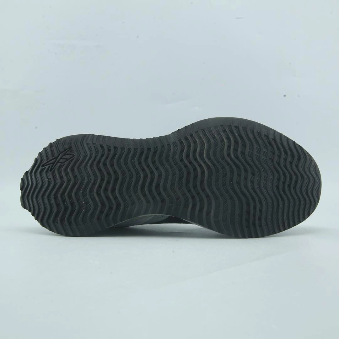 REEBOK  ZIG DYNAMICA 2.0 Reebok classic shoe shots