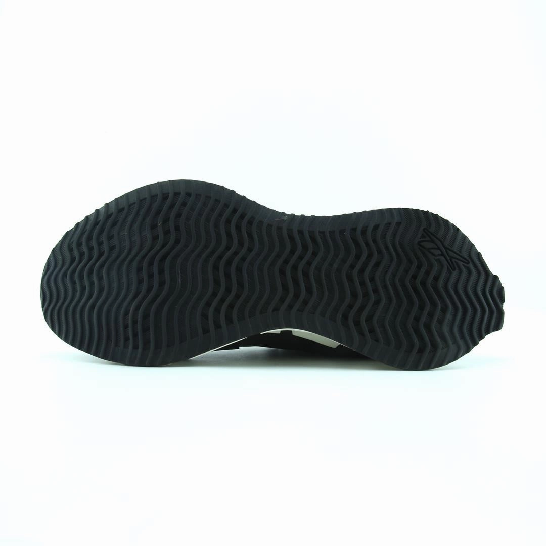 REEBOK ZIG DYNAMICA CLW Reebok classic shoe shots