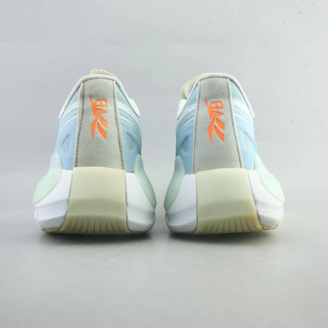 REEBOK ZIG KINETICA Reebok classic shoe shots