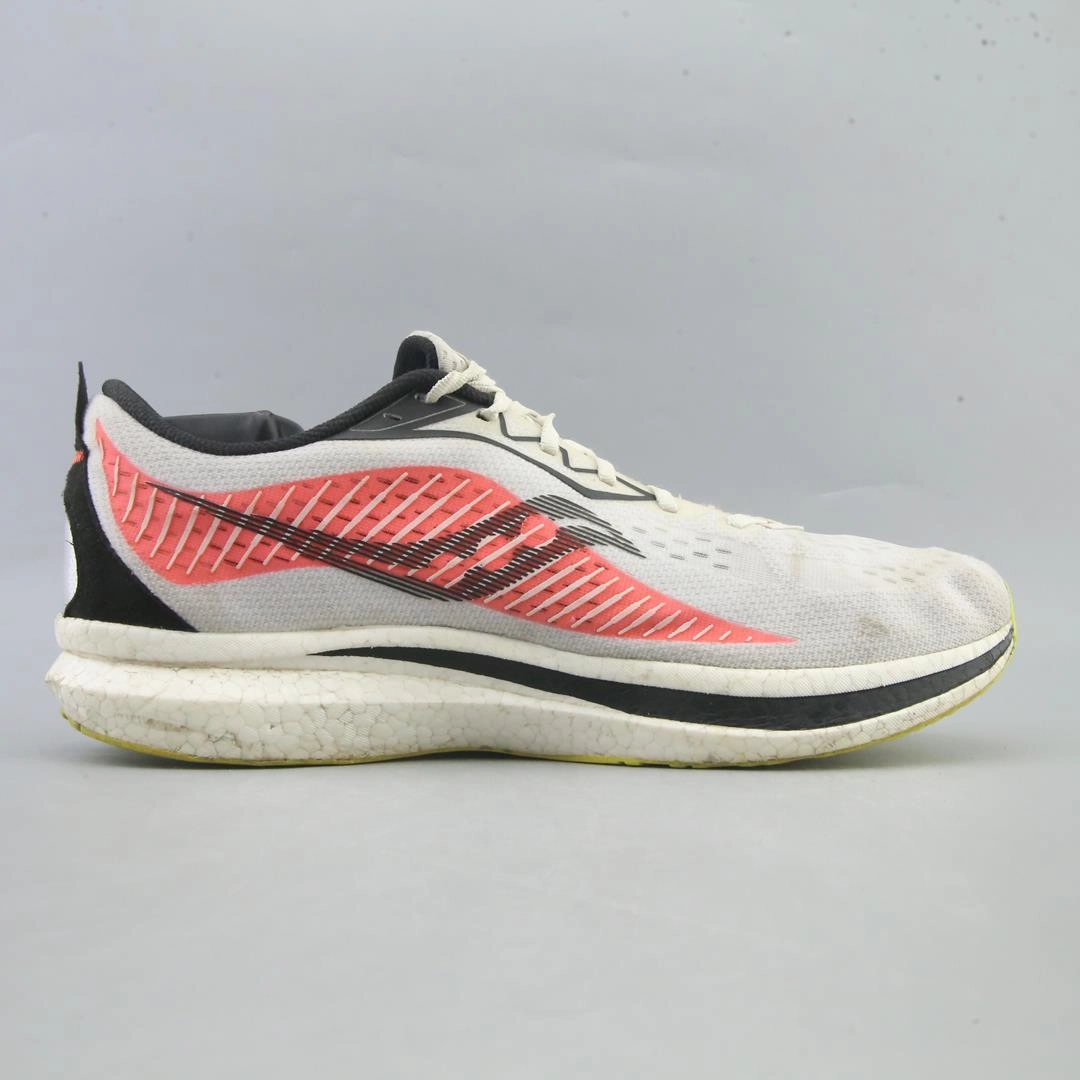 SAUCONY ENDHORPHIN SPEED 2 Saucony casual footwear looks
