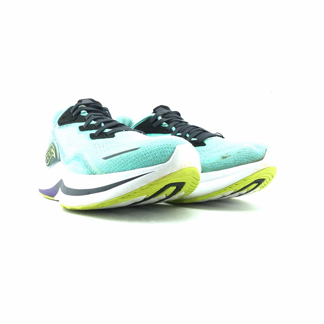 SAUCONY ENDORPHIN SHIFT 2 Saucony running shoe close-ups