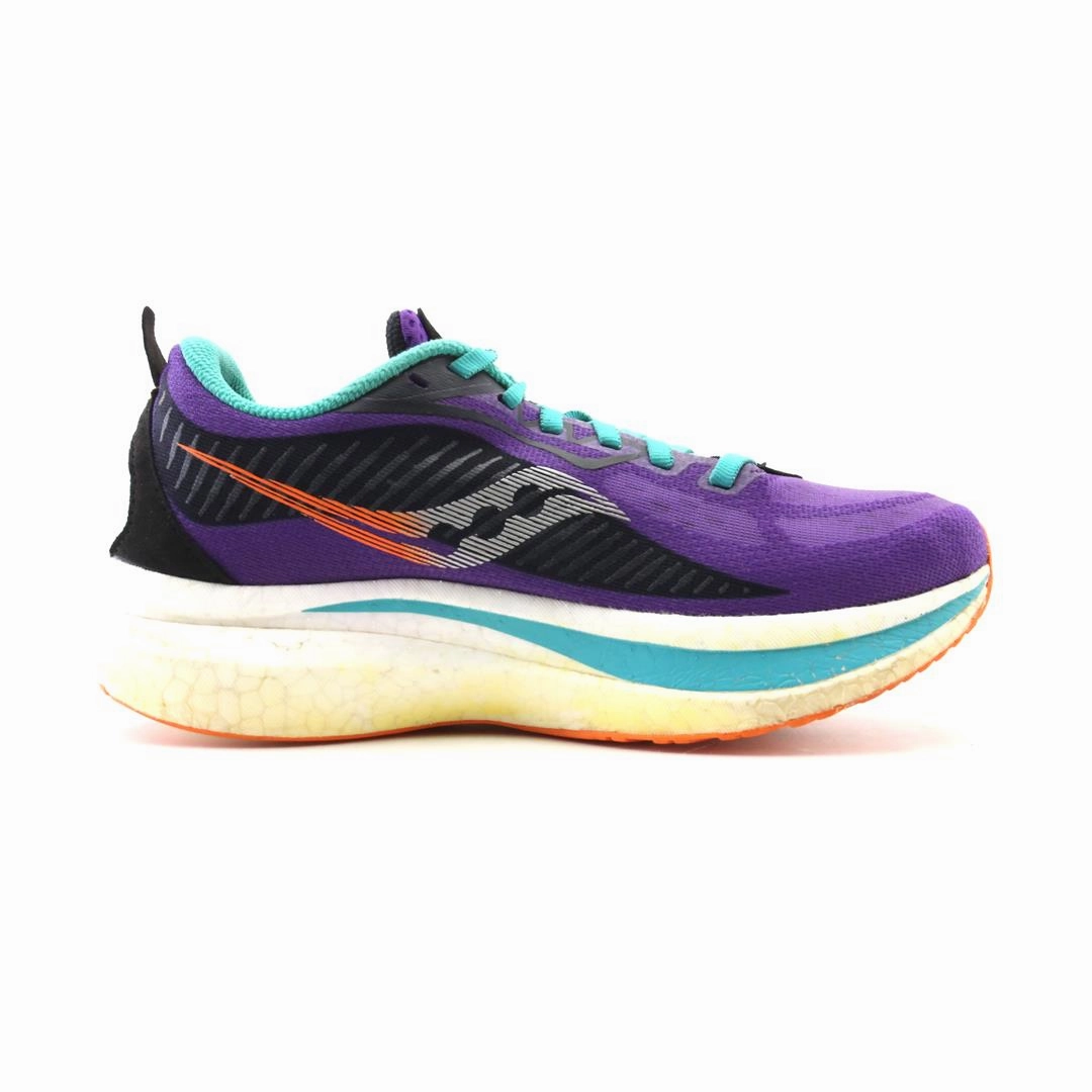 SAUCONY ENDORPHIN SPEED 2 Saucony casual footwear looks