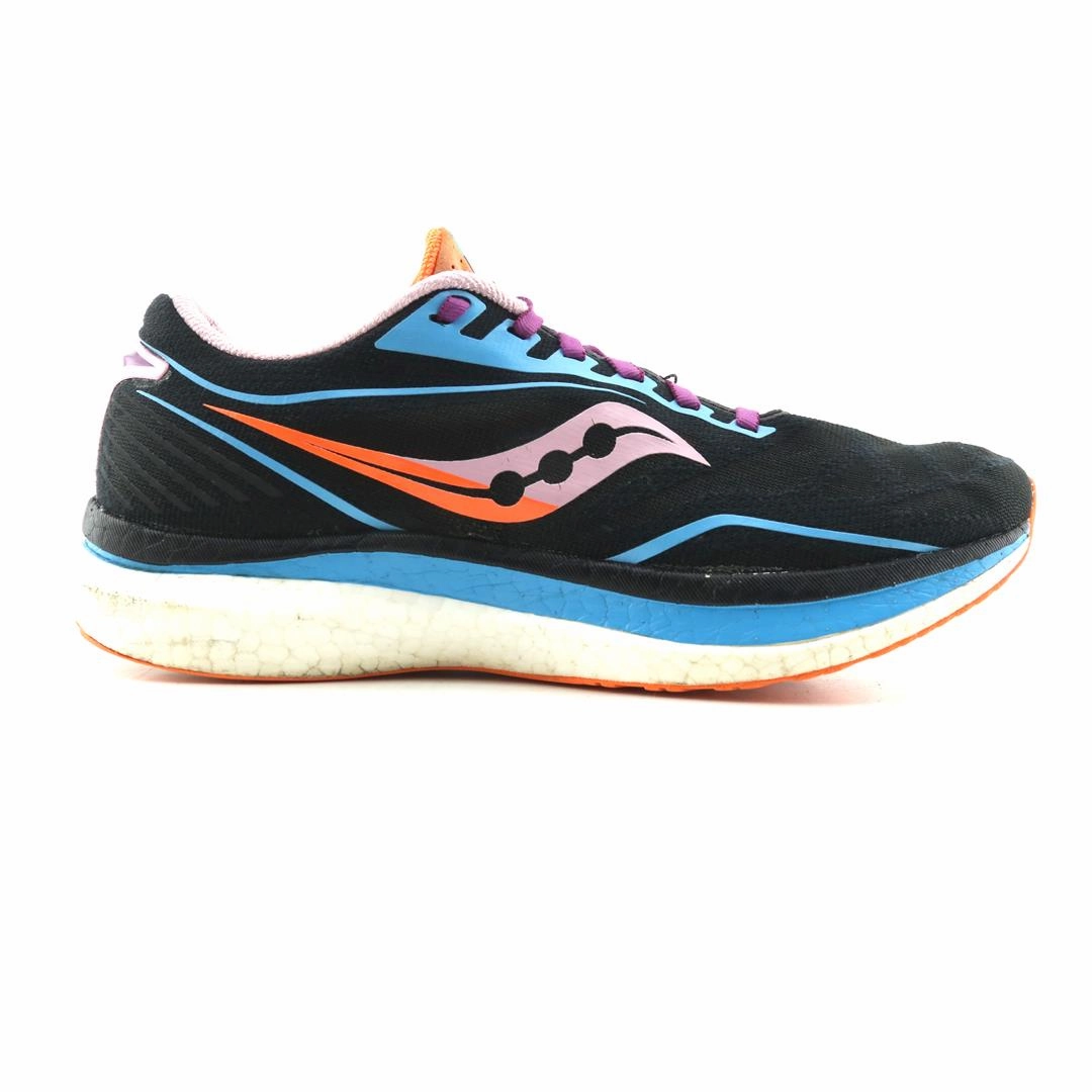 SAUCONY ENDORPHIN SPEED Saucony running shoe close-ups