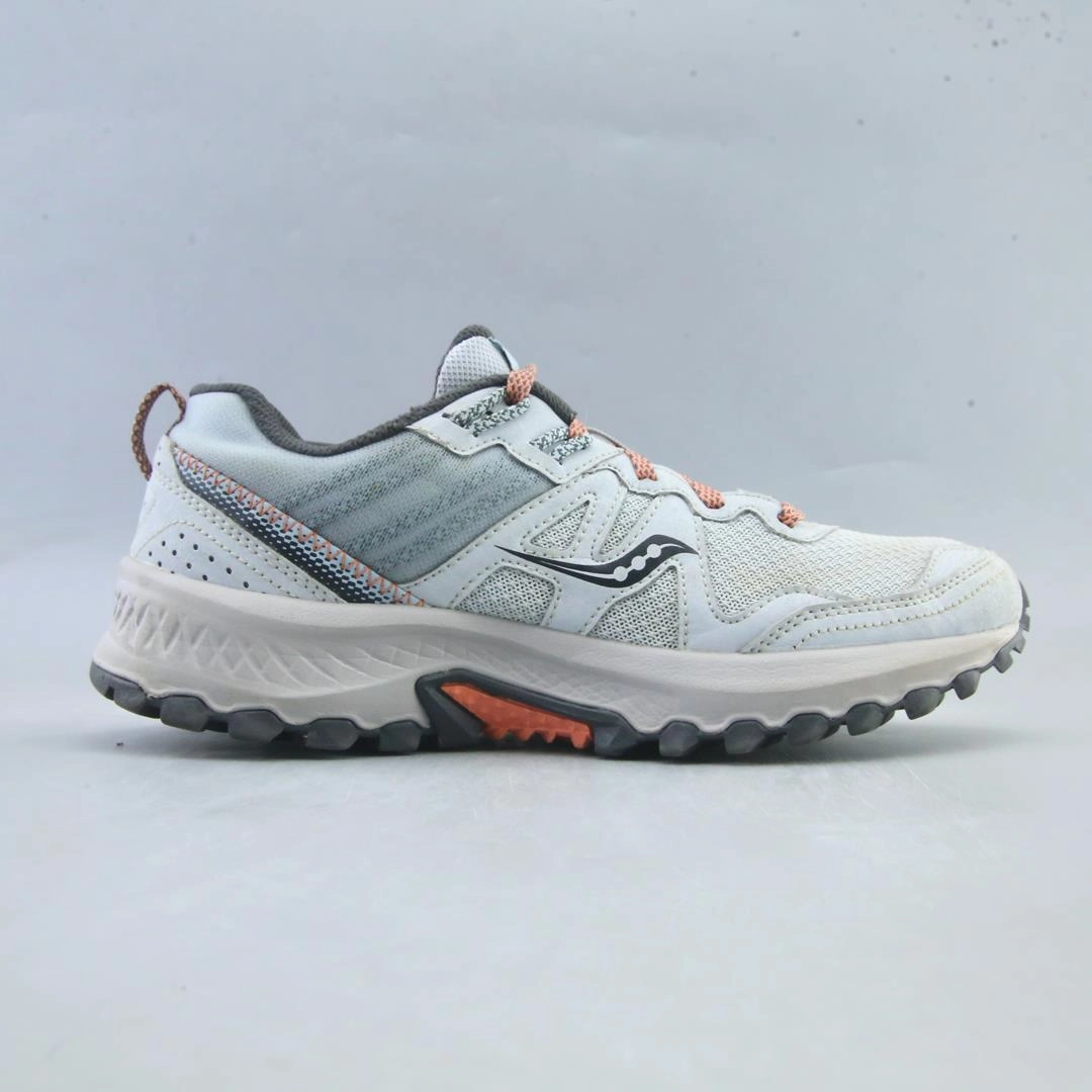 SAUCONY EXCURSION TR14 Saucony running shoe close-ups
