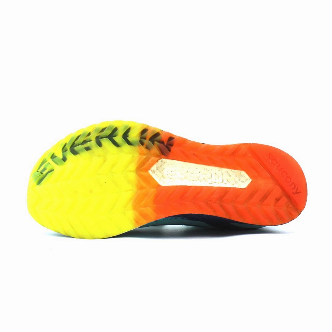 SAUCONY FREEDOM ISO Saucony casual footwear looks