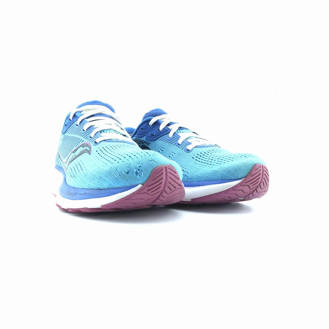 SAUCONY GUIDE 14 Saucony running shoe close-ups