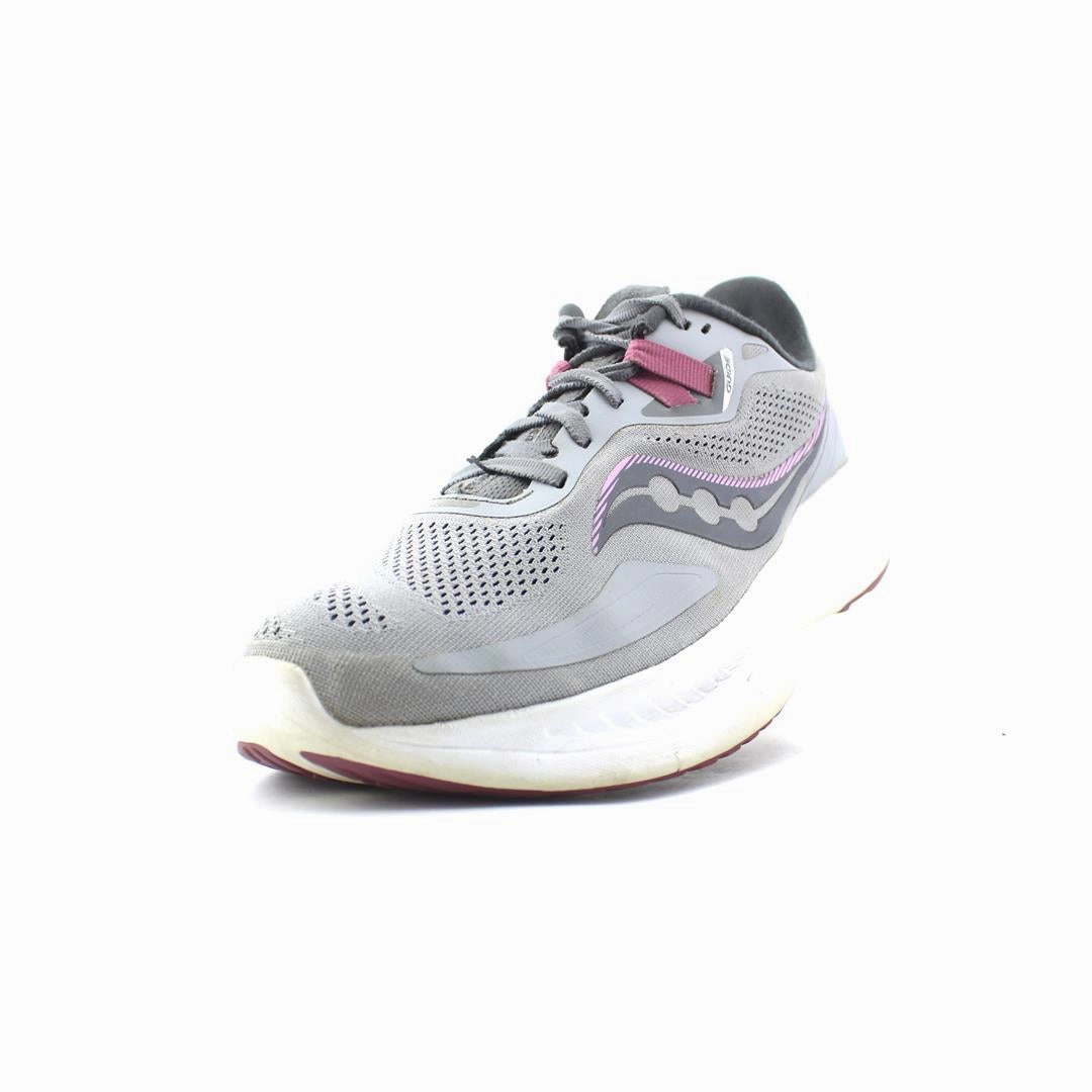 SAUCONY GUIDE 15 Saucony casual footwear looks