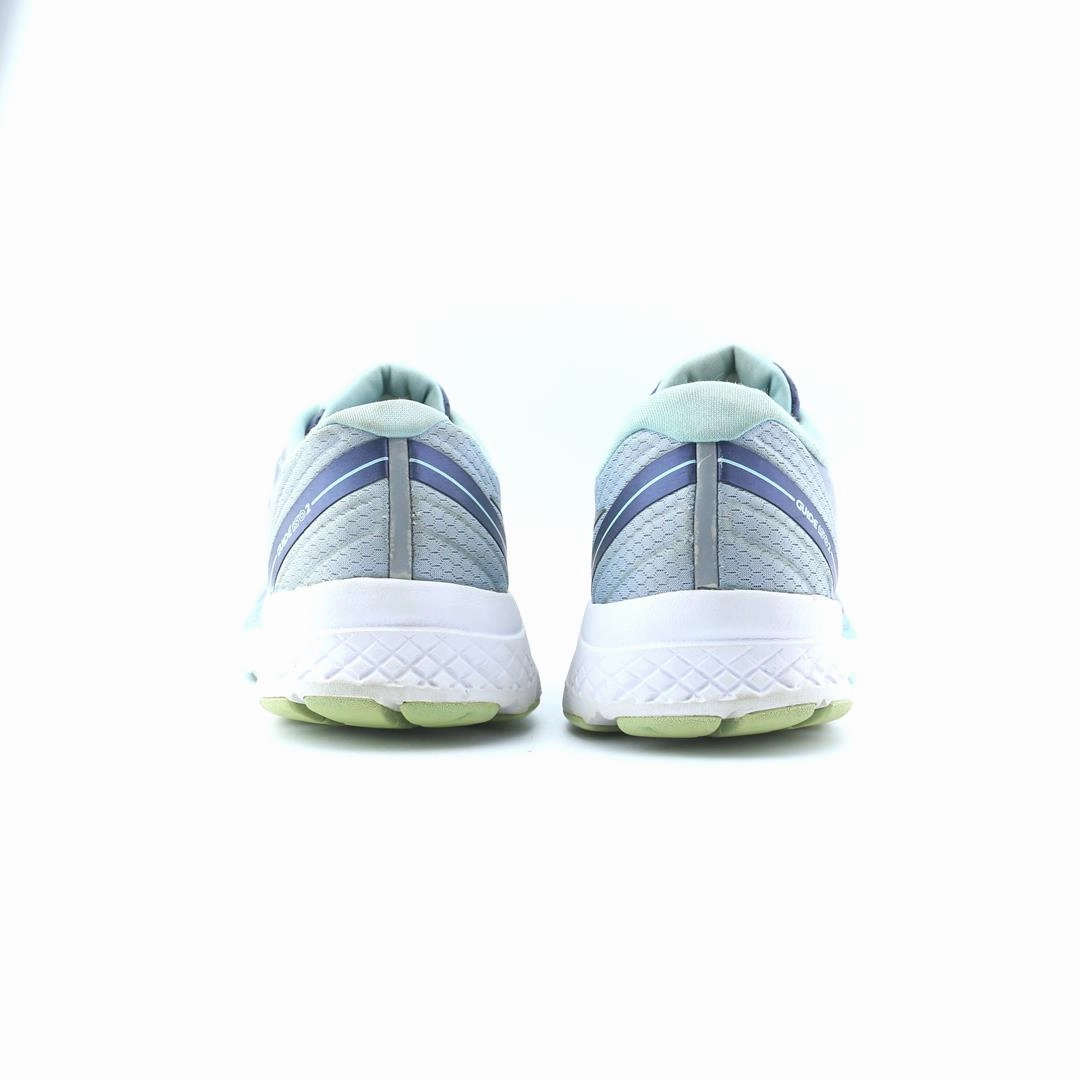 SAUCONY GUIDE ISO 2 Saucony running shoe close-ups