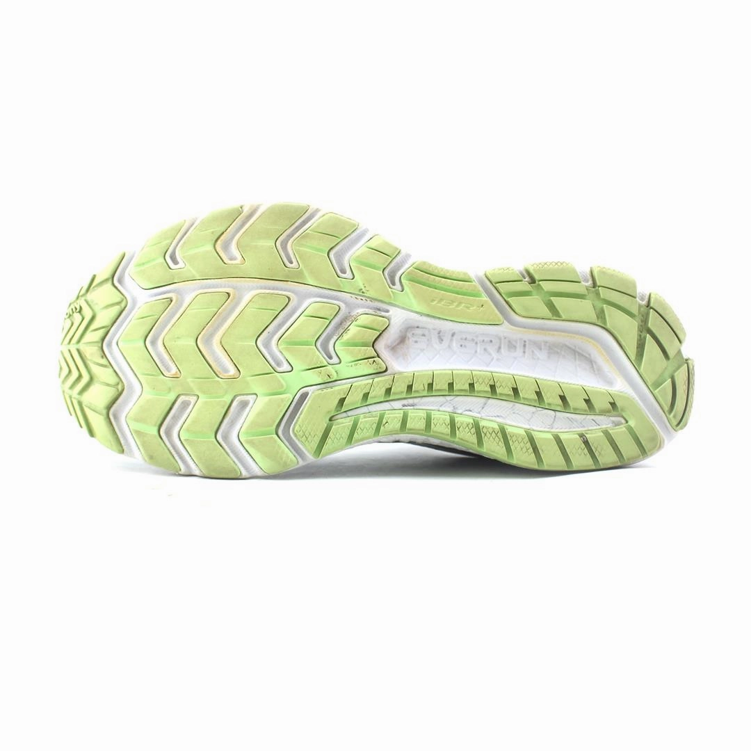 SAUCONY GUIDE ISO Saucony casual footwear looks