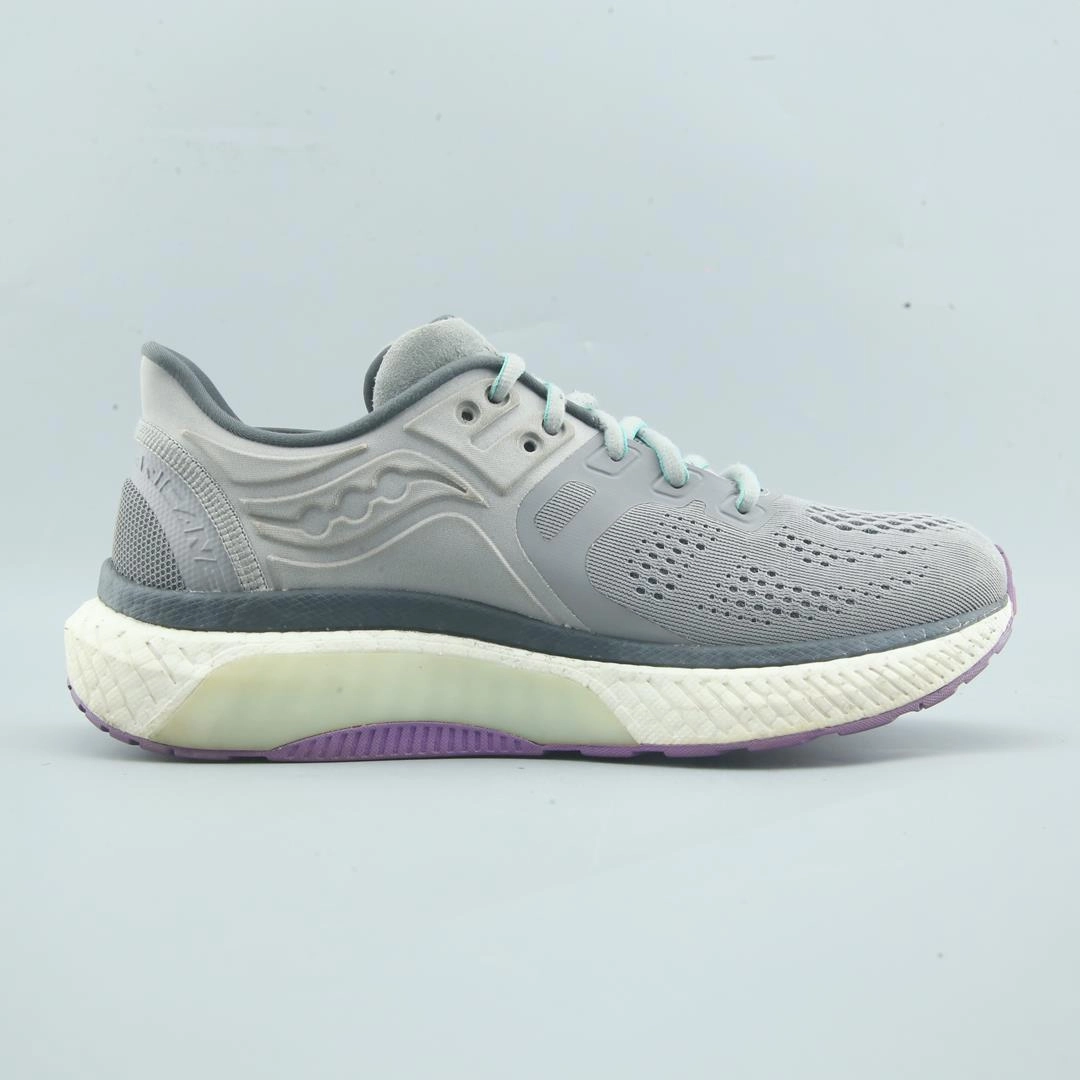 SAUCONY  HURRICANE 23 Saucony sport shoe imagery