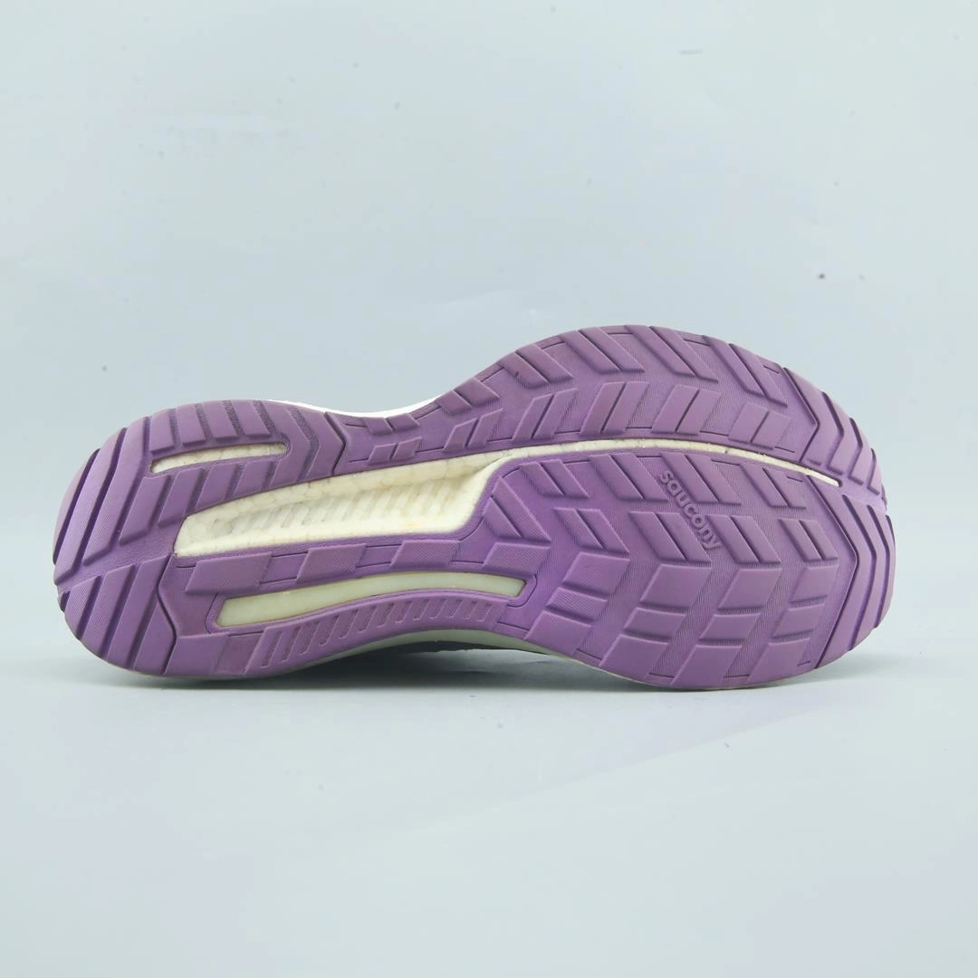 SAUCONY  HURRICANE 23 Saucony sport shoe imagery