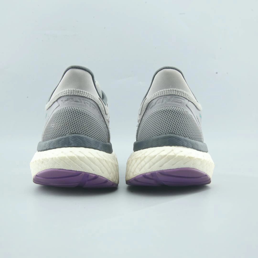 SAUCONY  HURRICANE 23 Saucony sport shoe imagery