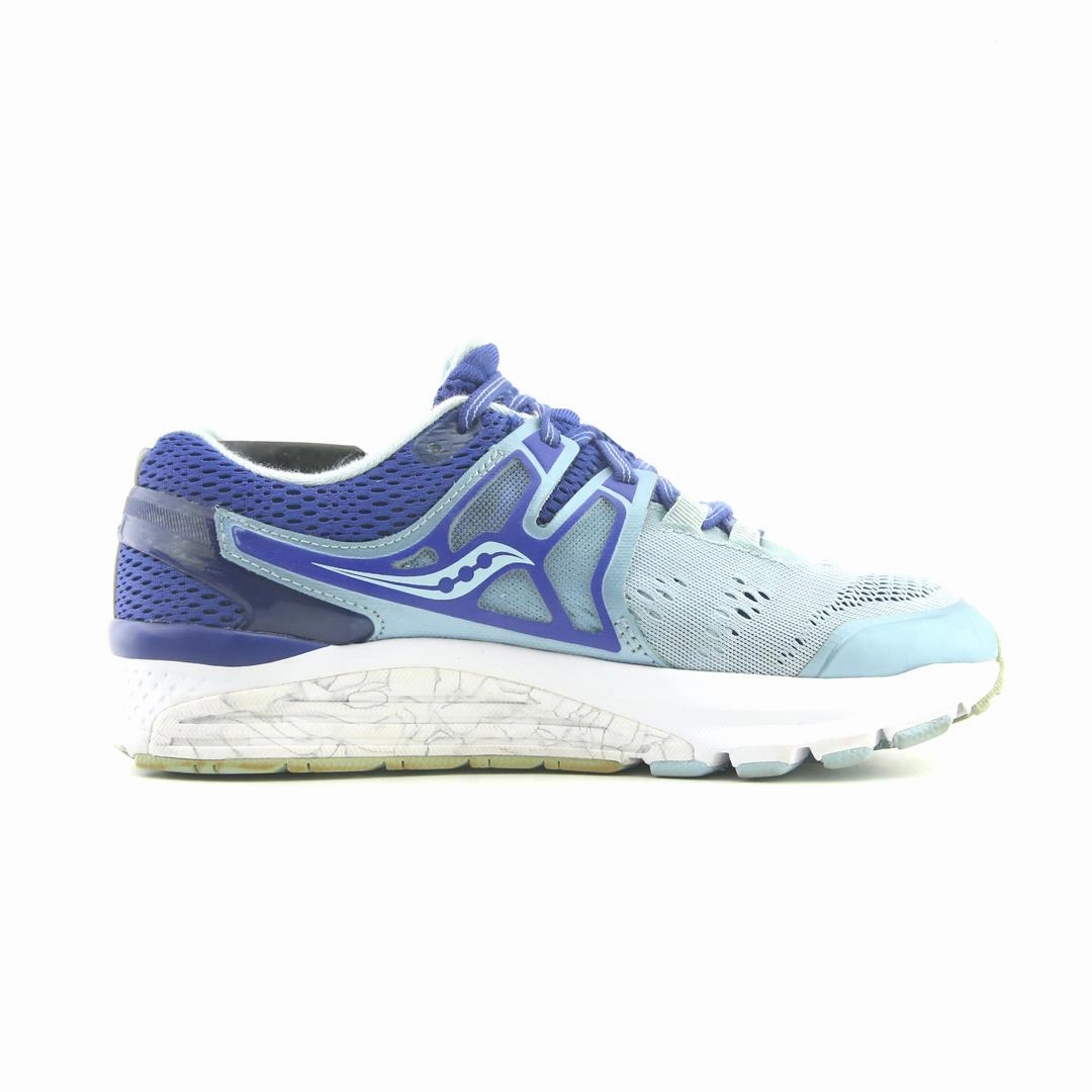 SAUCONY HURRICANE ISO 3 Saucony casual footwear looks