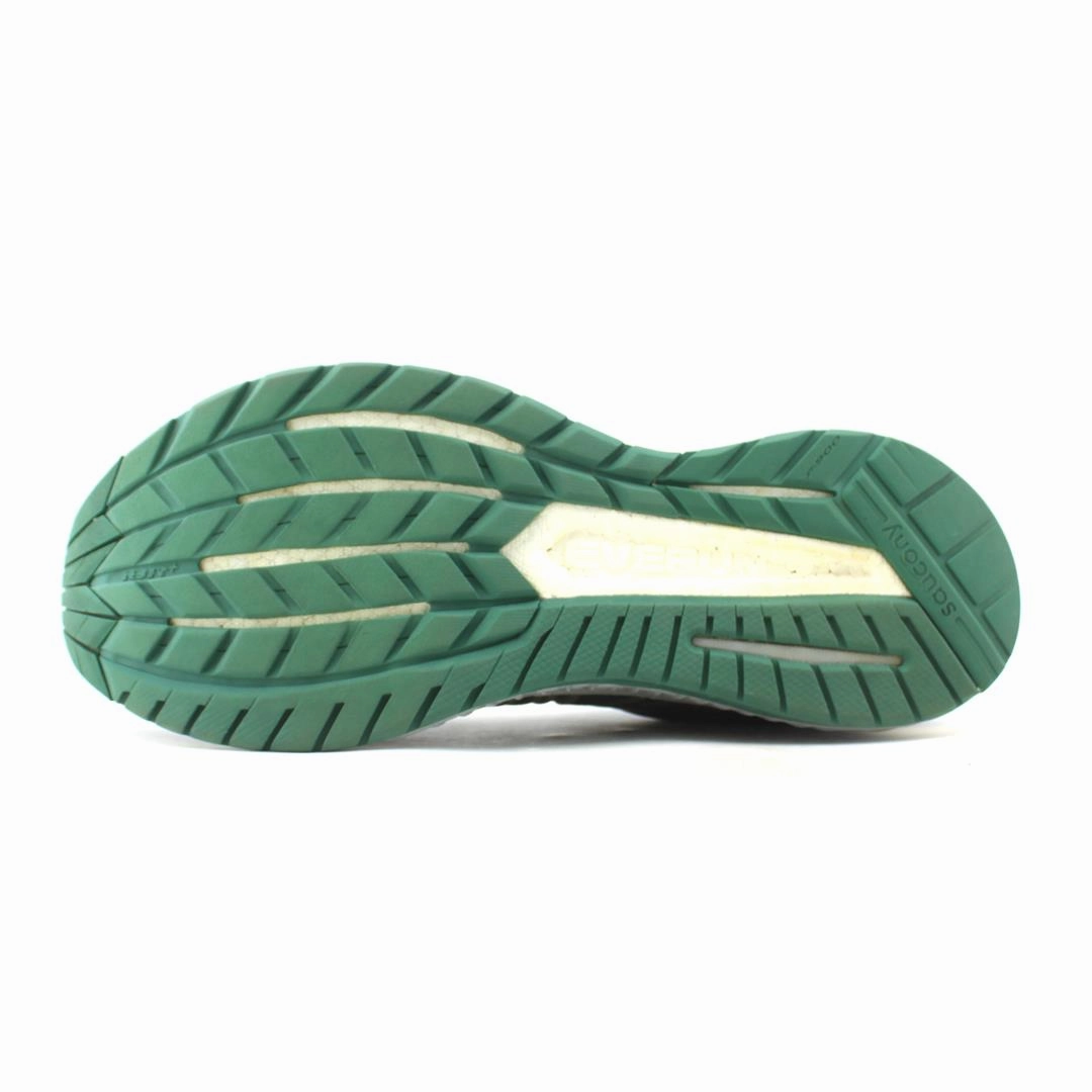 SAUCONY  HURRICANE ISO 4 Saucony casual footwear looks