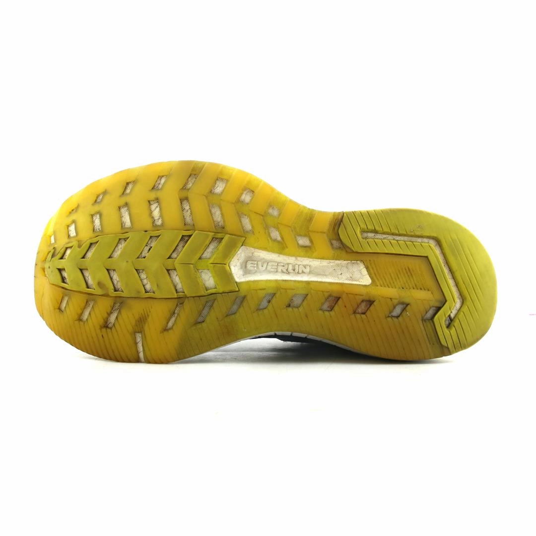 SAUCONY HURRICANE ISO 5 Saucony casual footwear looks