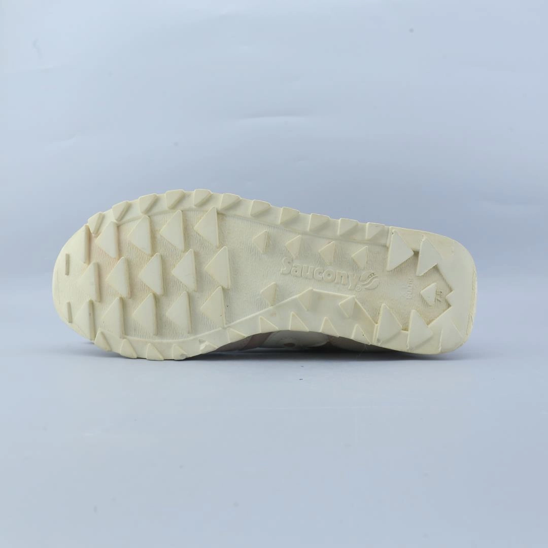 SAUCONY JAZZ LOW PRO Saucony sport shoe imagery