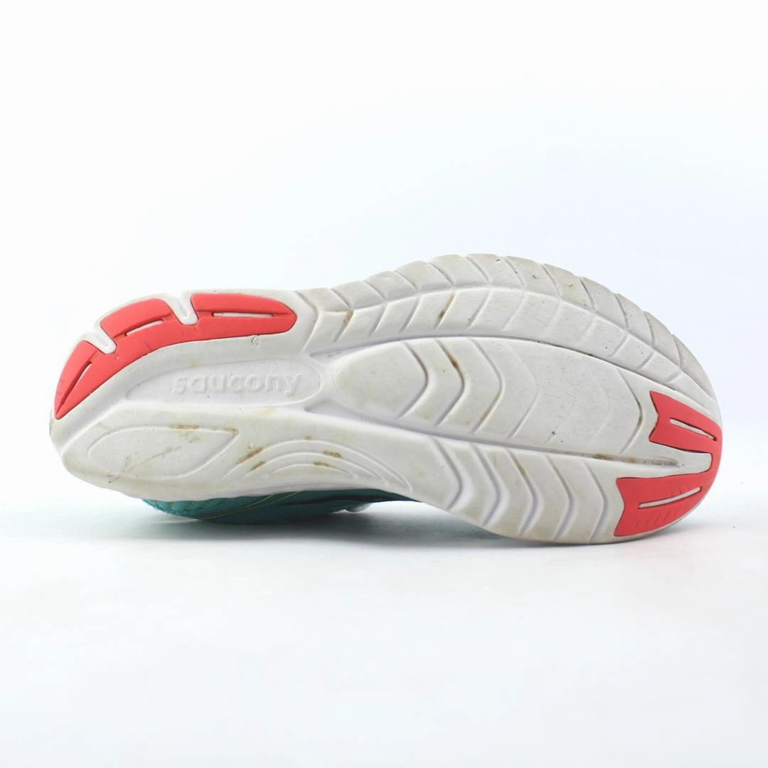 SAUCONY KINVARA 11 Saucony casual footwear looks