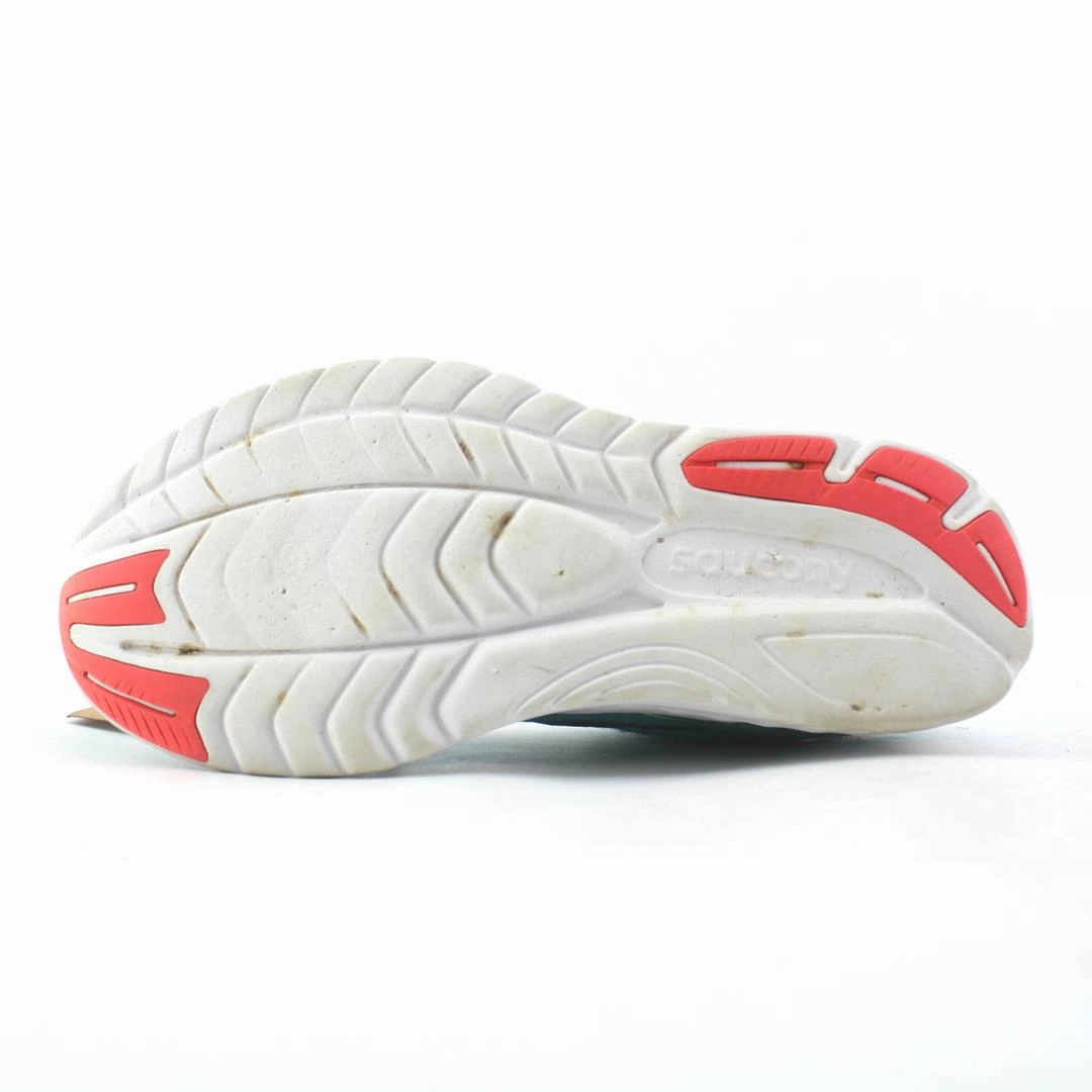 SAUCONY KINVARA 11 Saucony casual footwear looks