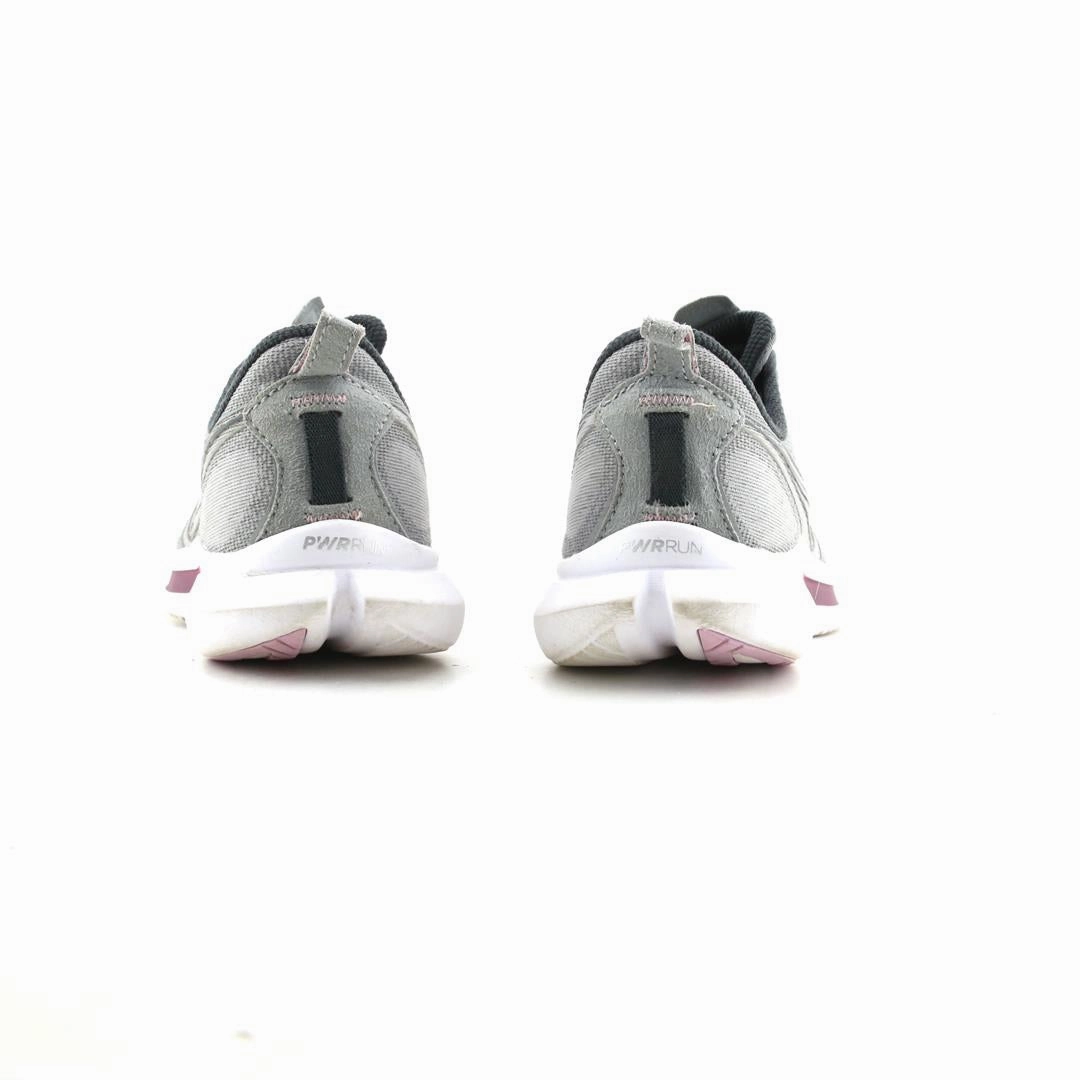 SAUCONY KINVARA 13 Saucony casual footwear looks