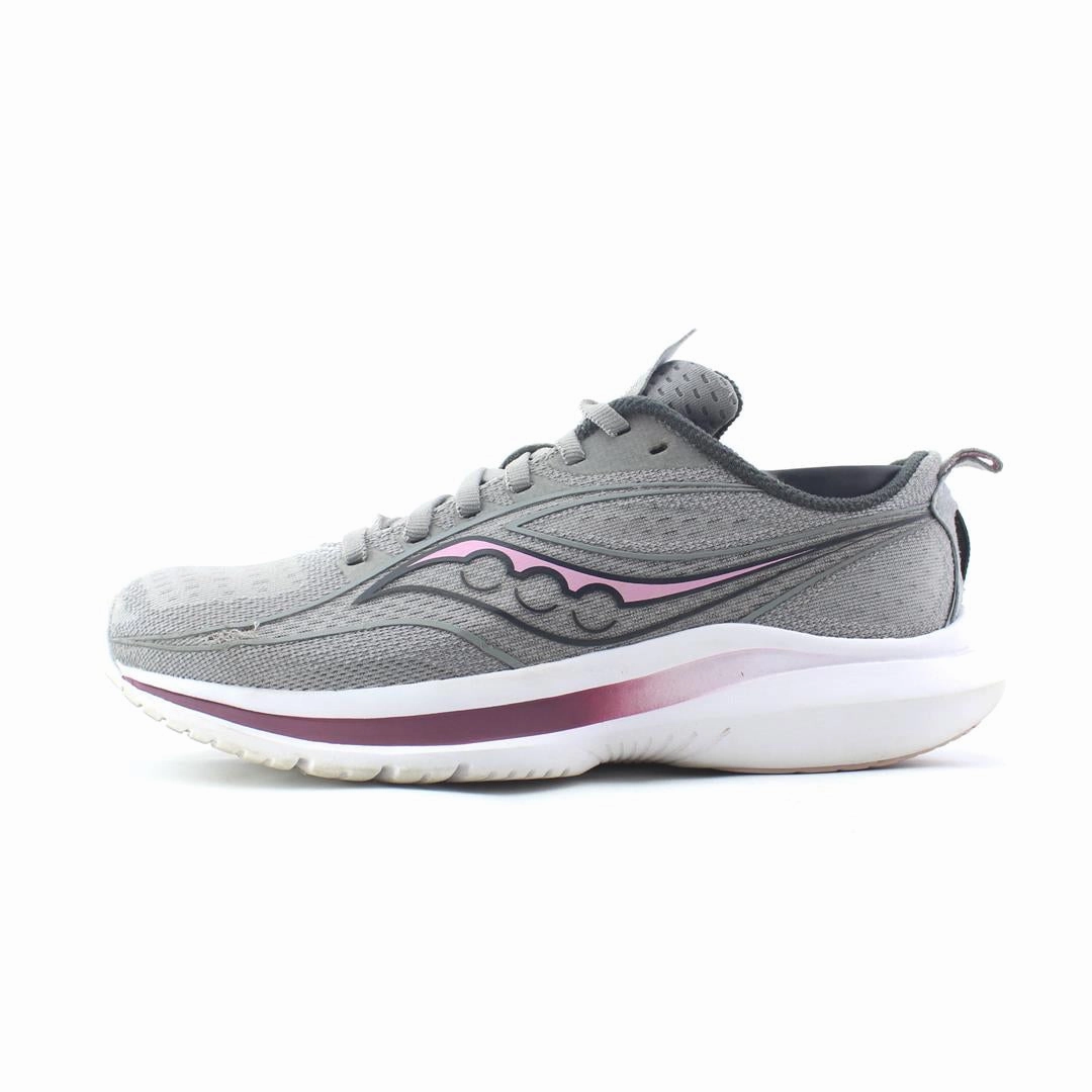 SAUCONY KINVARA 13 Saucony classic running sneaker designs