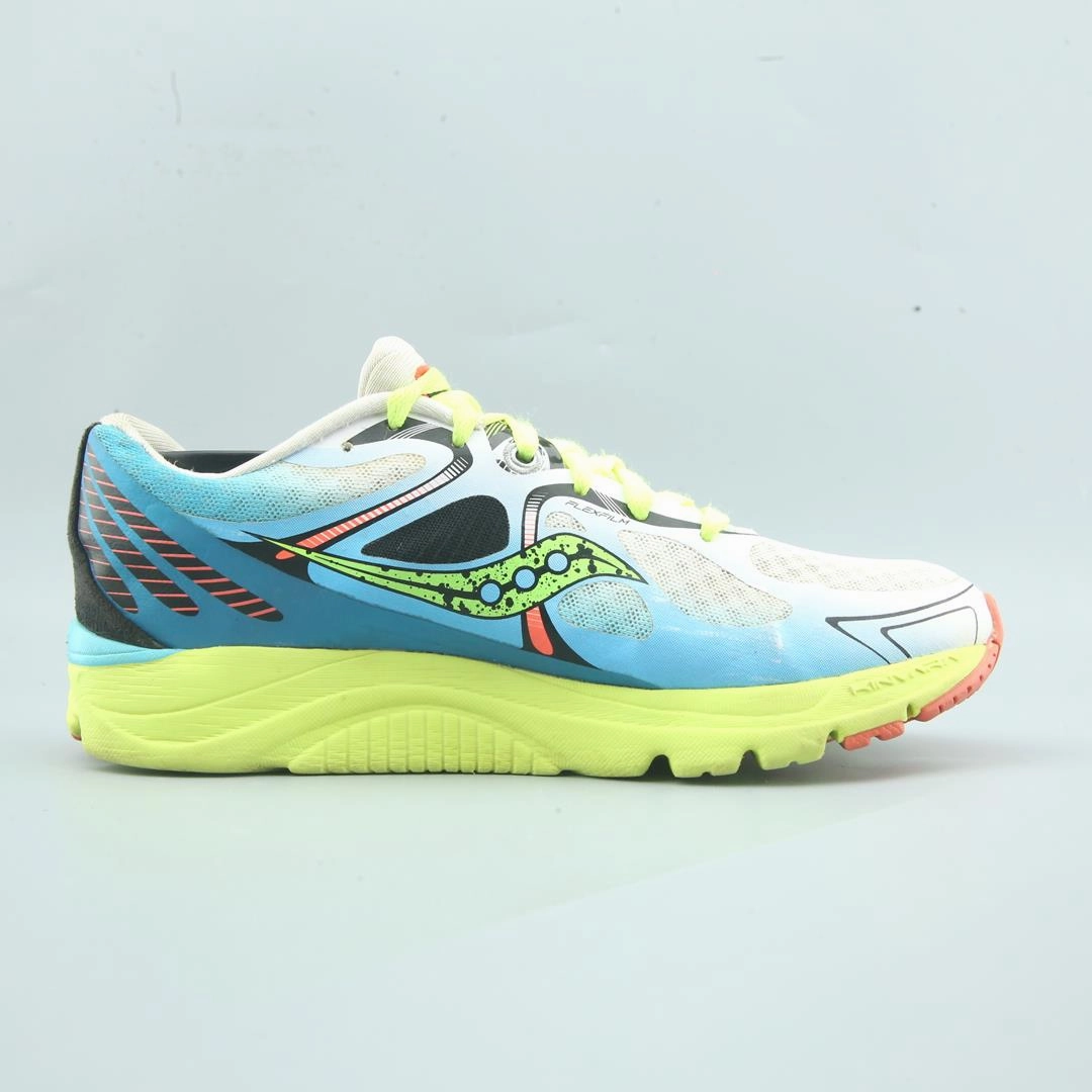 SAUCONY KINVARA 6 Saucony sport shoe imagery