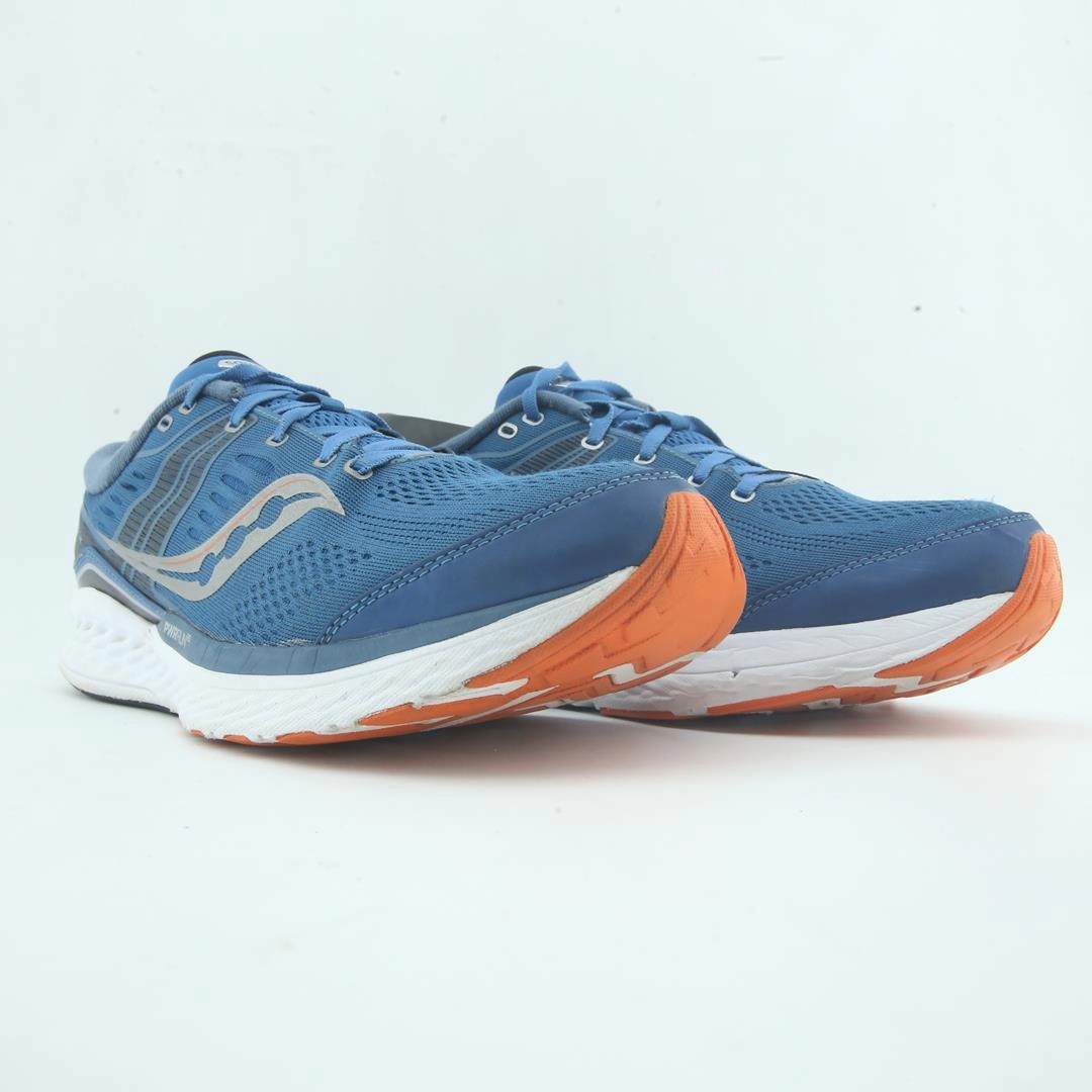 SAUCONY MENCHEN 4 Saucony sport shoe imagery