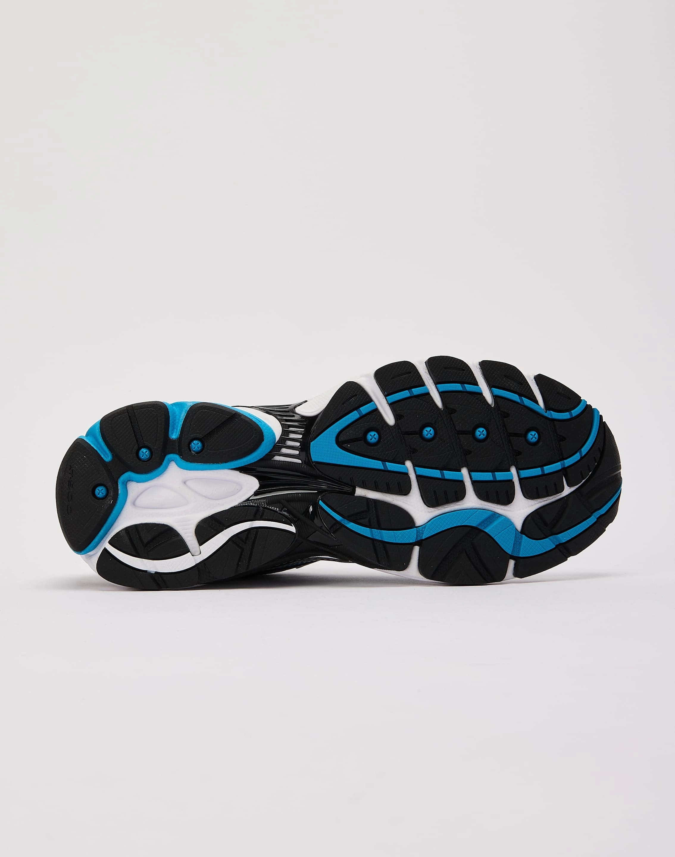 Saucony ProGrid Omni 9 Plush Running Trainers