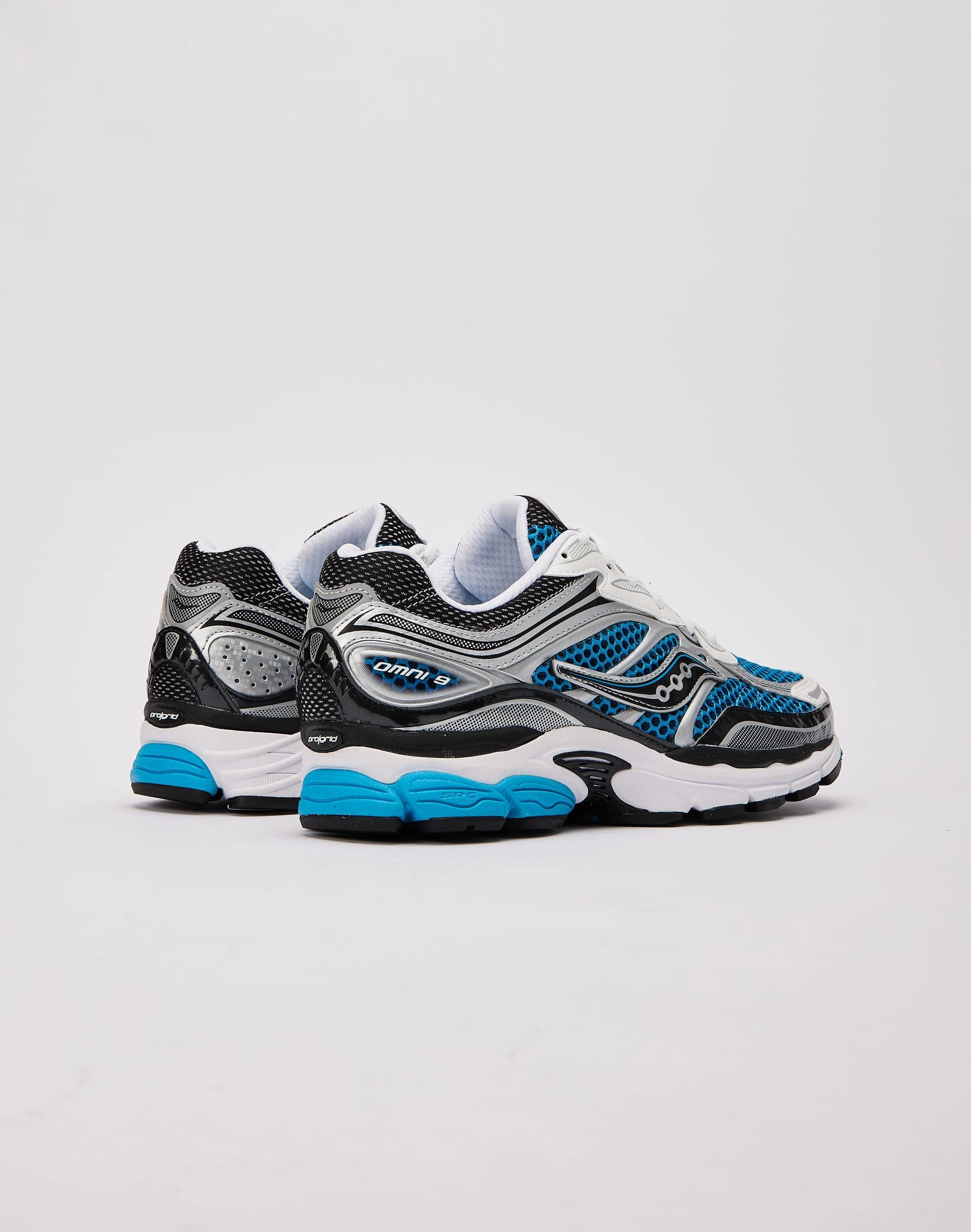 Saucony ProGrid Omni 9 Plush Running Trainers