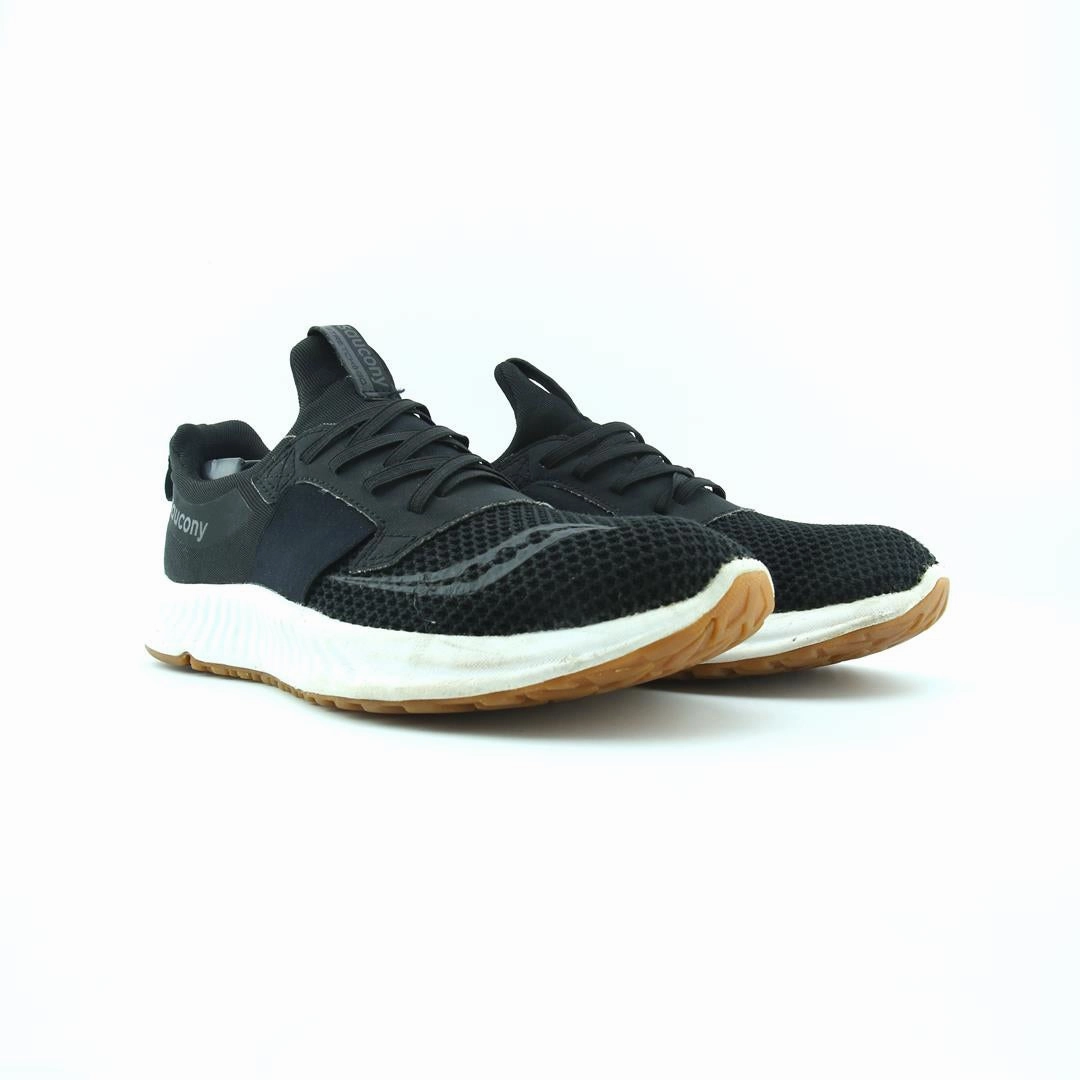 SAUCONY STRETCH & GO Saucony sport shoe imagery