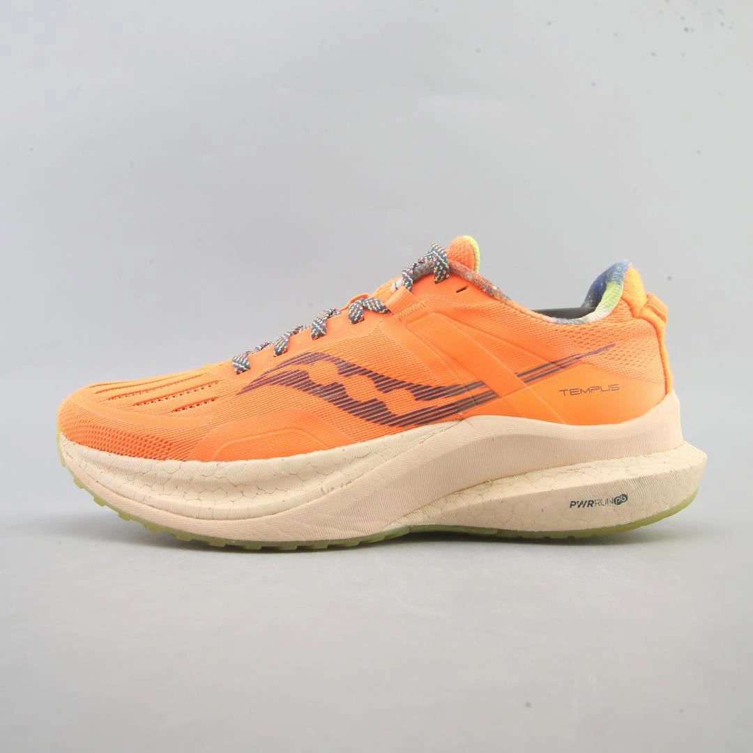 SAUCONY TEMPUS Saucony classic running sneaker designs