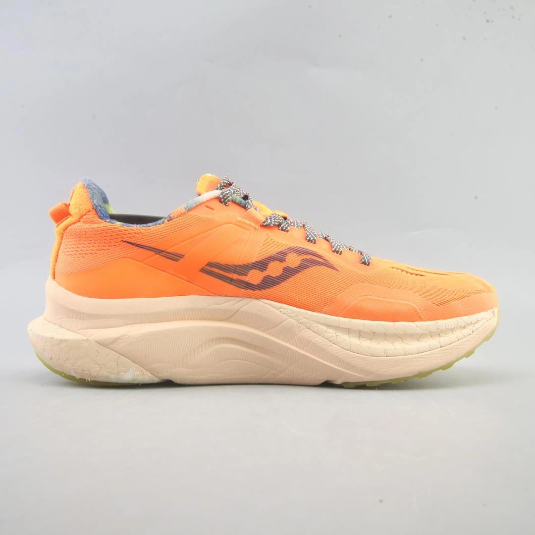 SAUCONY TEMPUS Saucony casual footwear looks