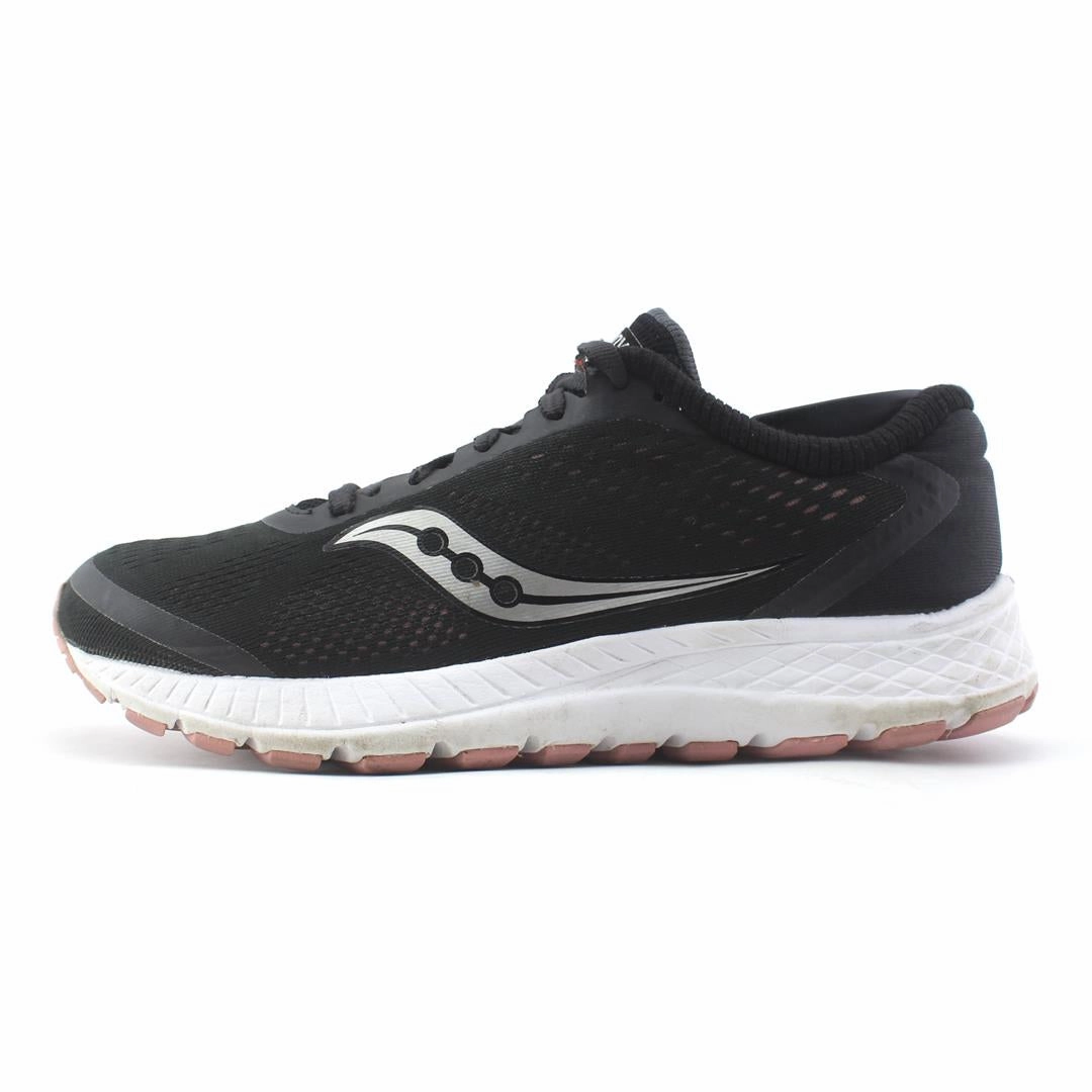 SAUCONY  VERSAFOAM NOVA2 Saucony classic running sneaker designs