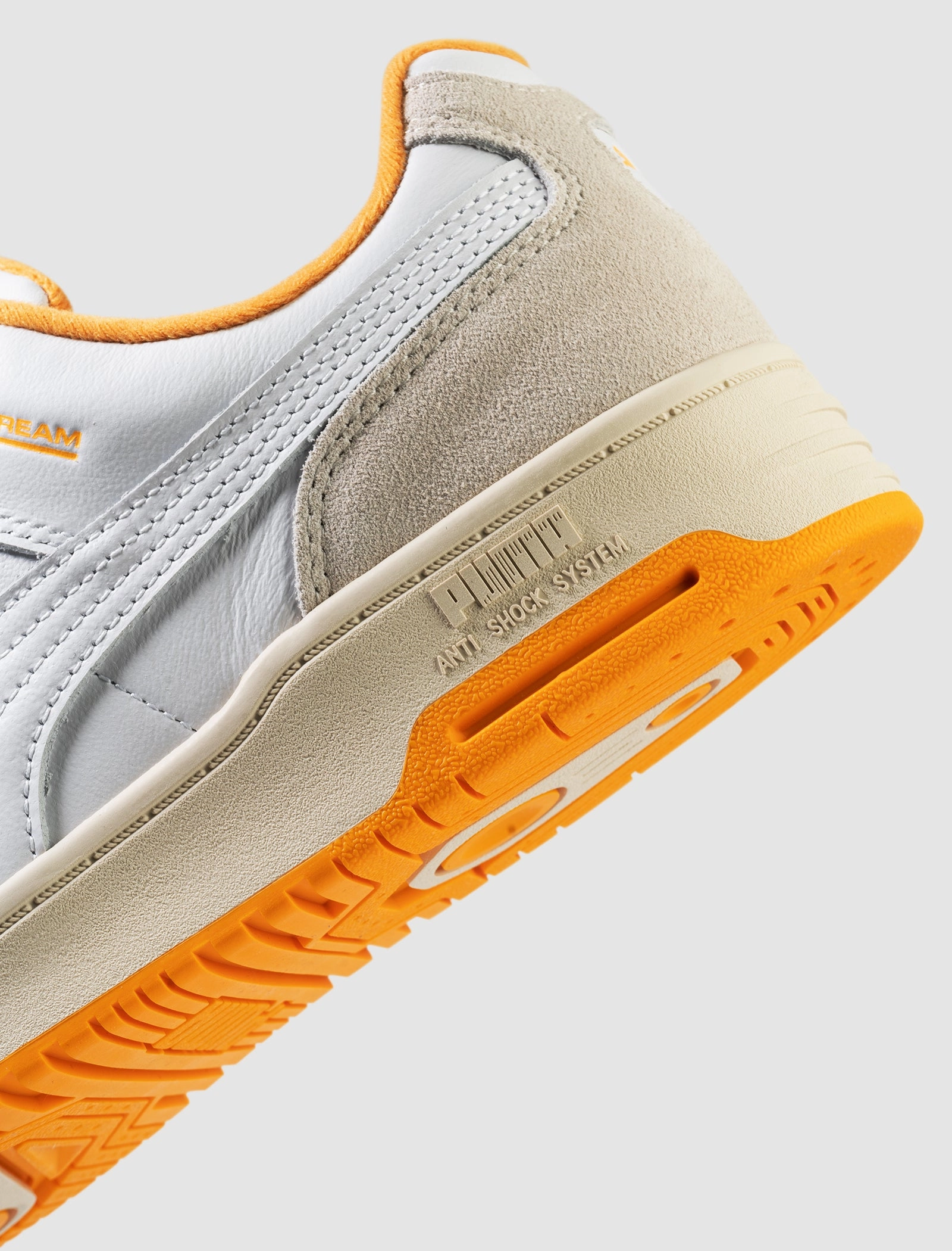 SLIPSTREAM LO RETRO "WHITE/ZINNIA" Breathable Daily Trainers