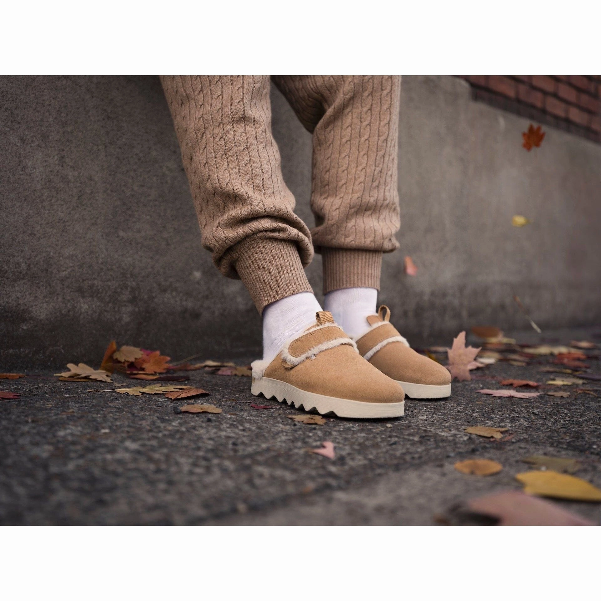 SOREL VIIBE SUEDE COZY CLOG WOMEN'S Sorel winter-ready boots