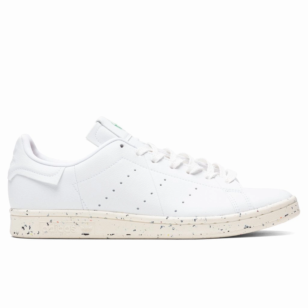 Stan Smith "Clean Classics" - Off-White/Green Classic Adidas sneakers with timeless style