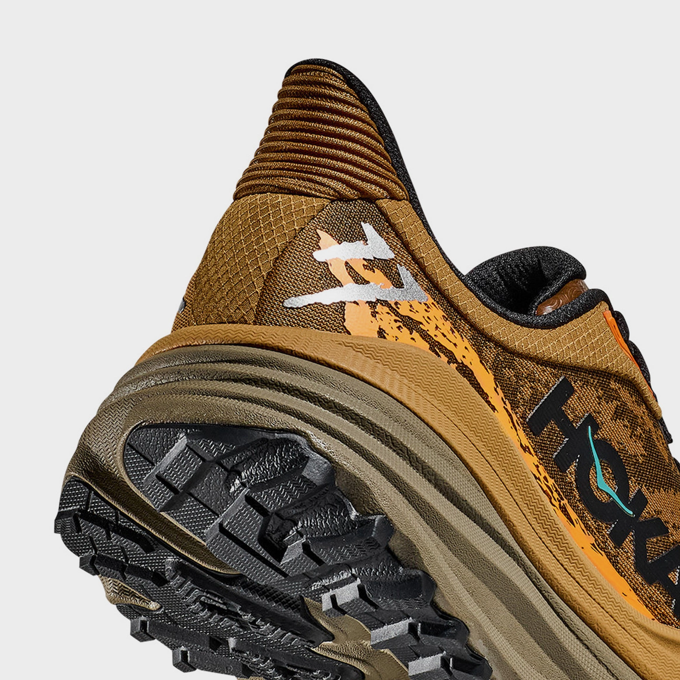 Stinson 7 Mens Running Shoes (Honey) Trail grip footwear