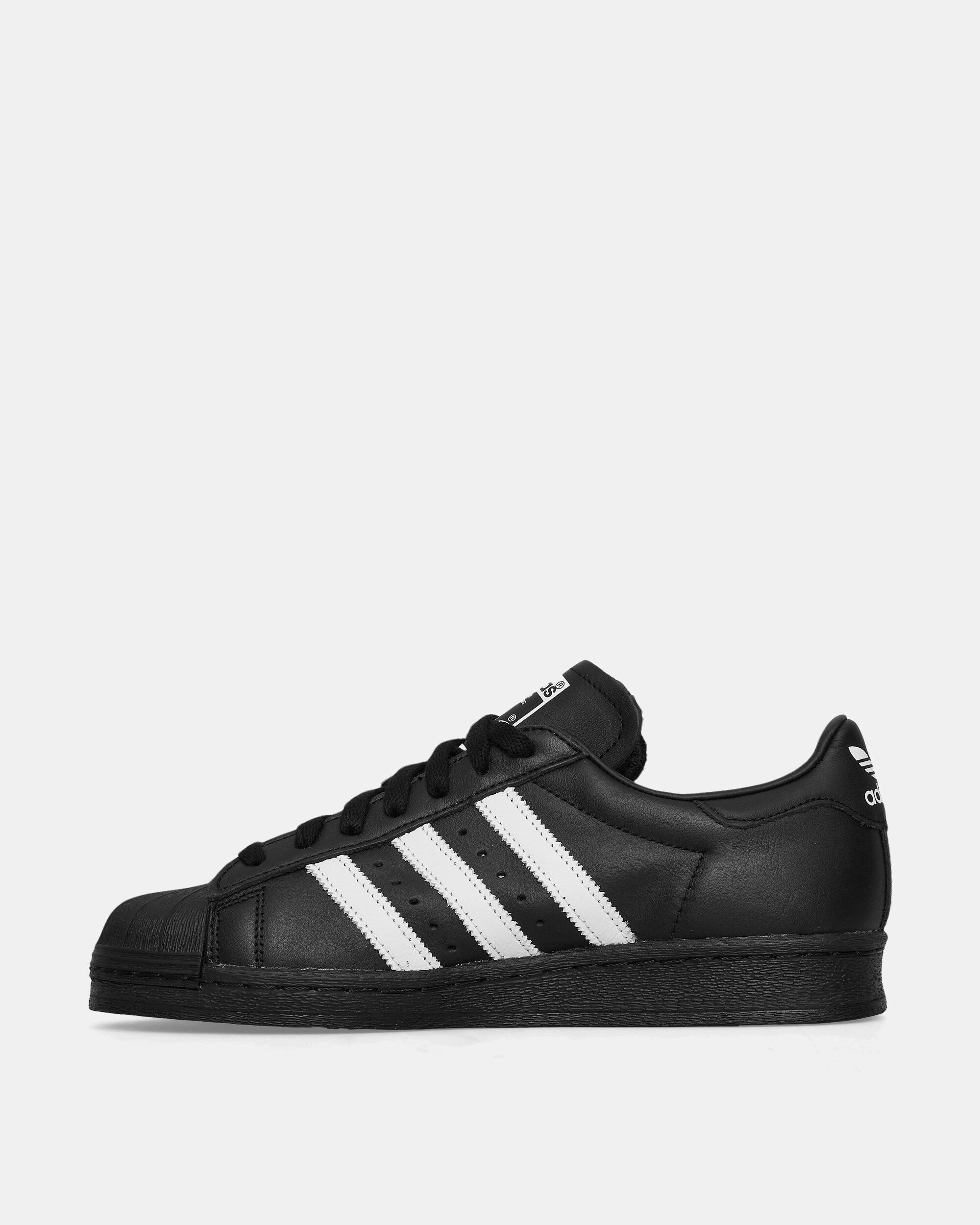 Superstar 82 Sneakers Core Black / Cloud White Comfort Sneakers