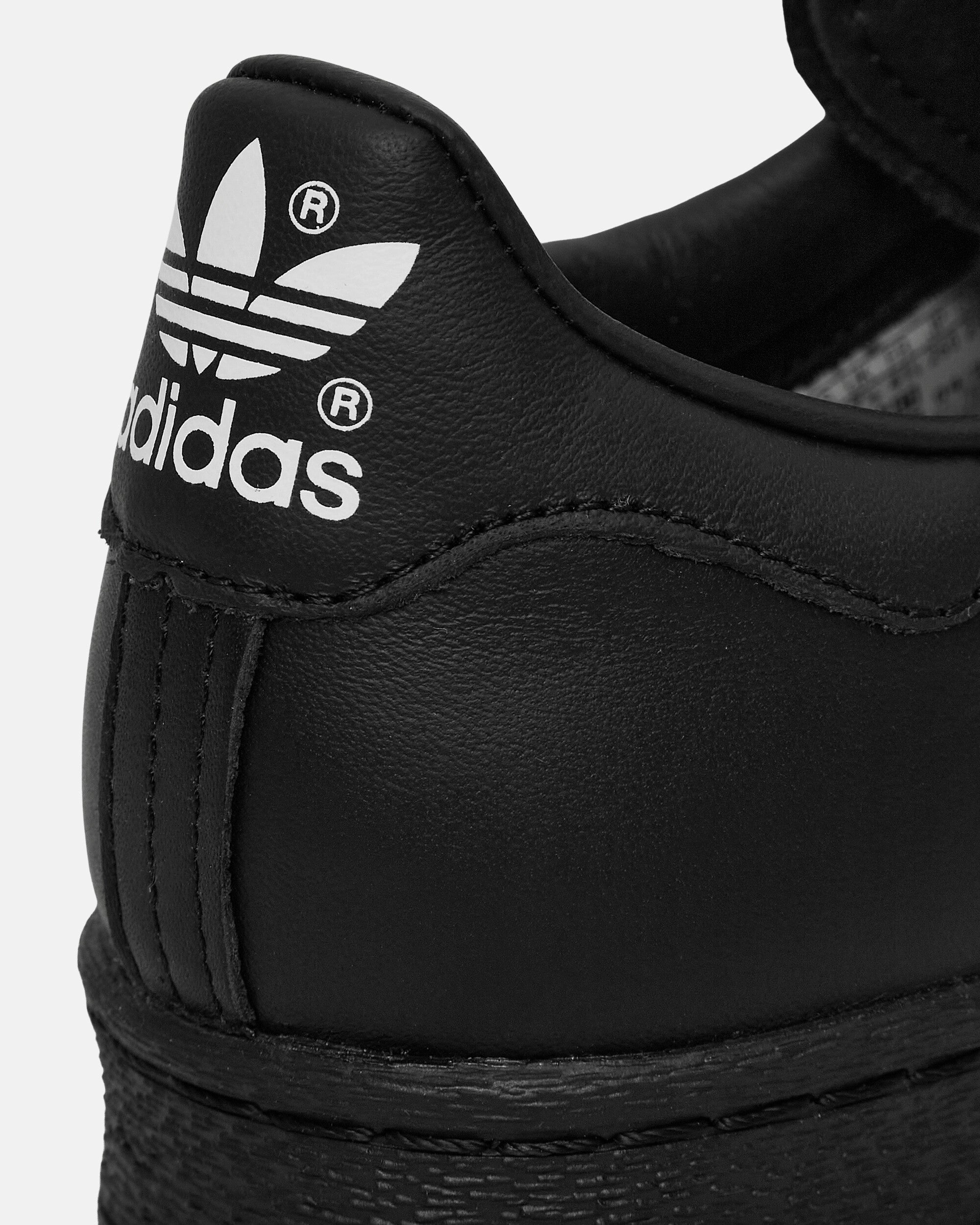 Superstar 82 Sneakers Core Black / Cloud White Comfort Sneakers