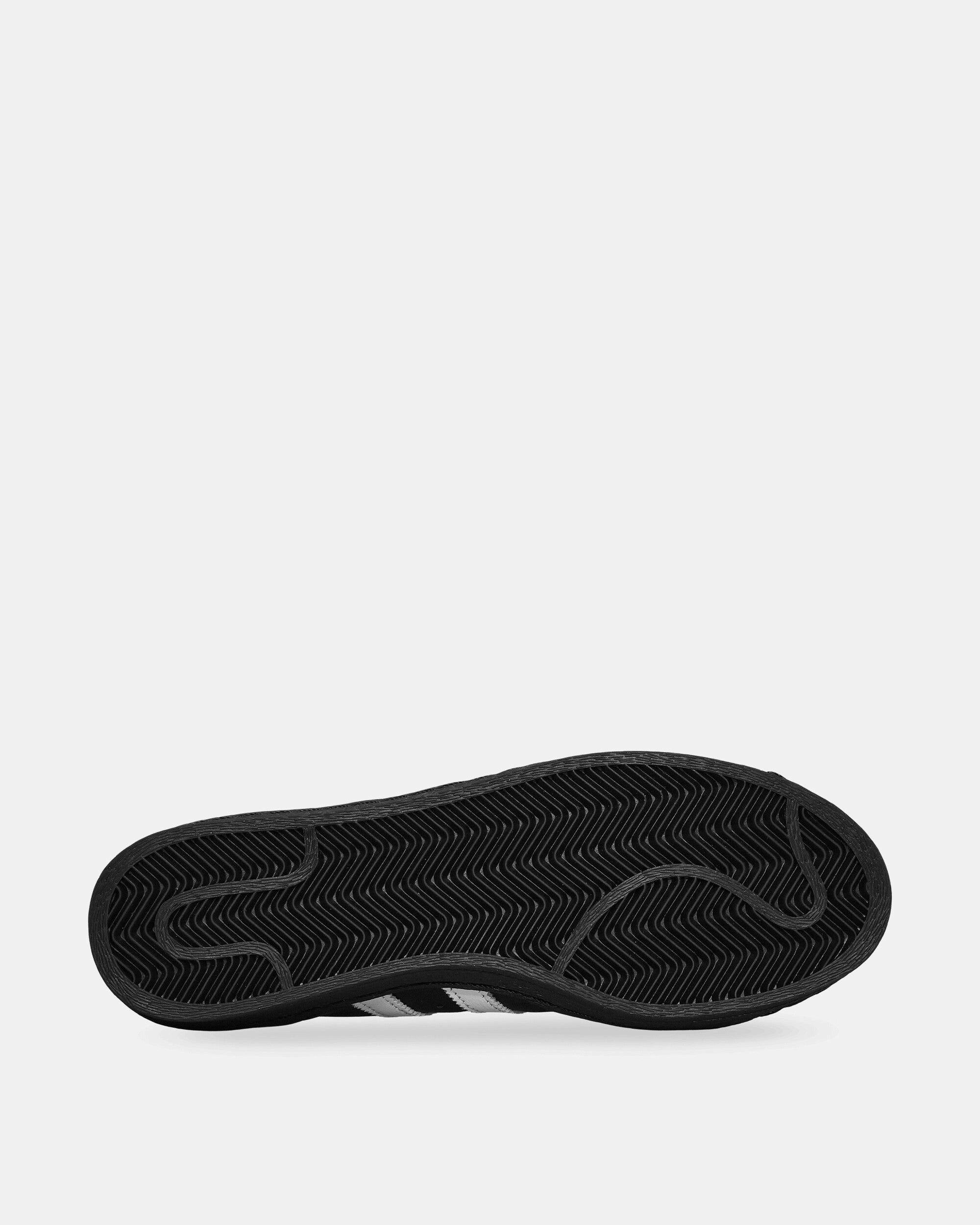 Superstar 82 Sneakers Core Black / Cloud White Comfort Sneakers