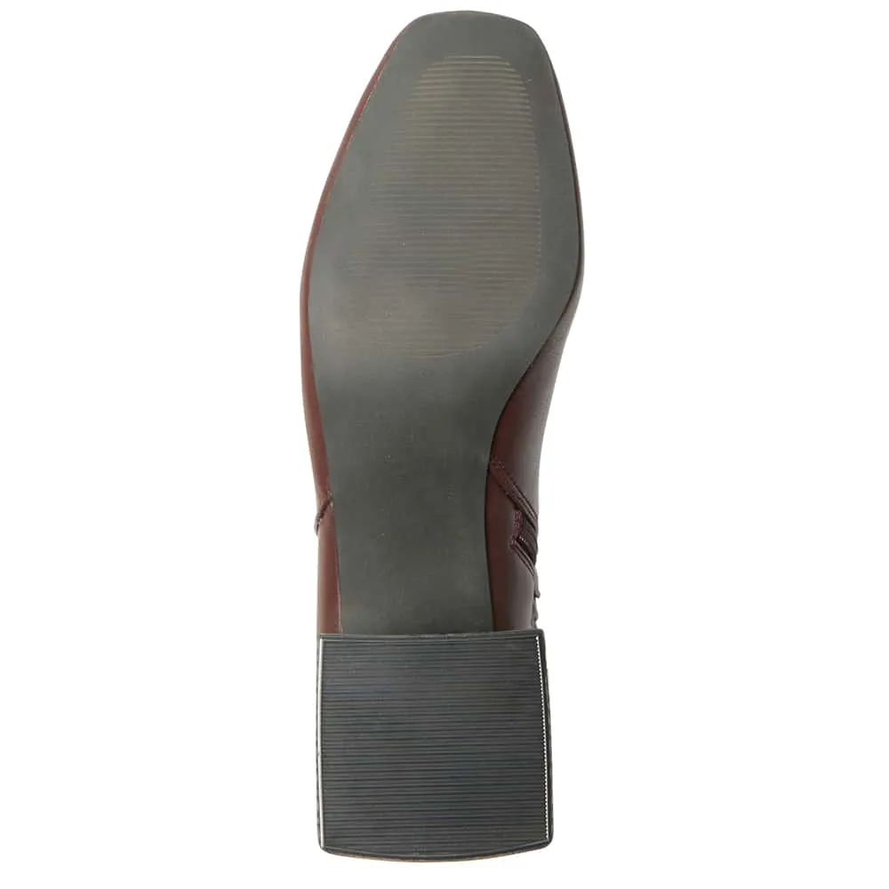 Tabby Boot in Wine Smooth