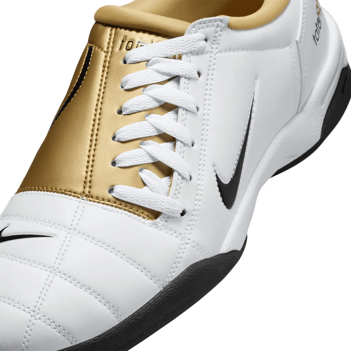 Total 90 III SP 'White Metallic Gold'