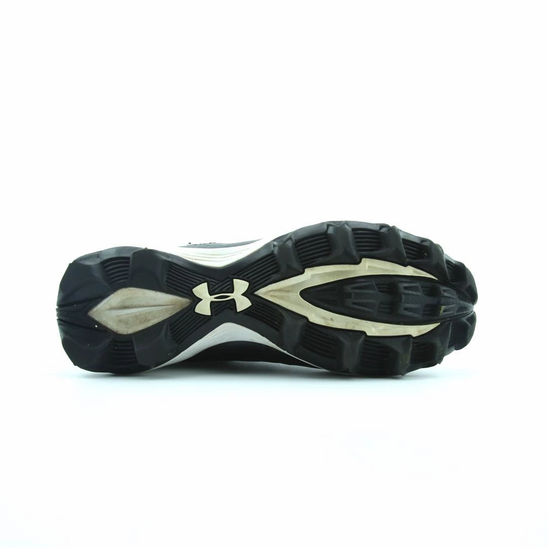 UNDER ARMOUR . Under Armour sport shoe shots
