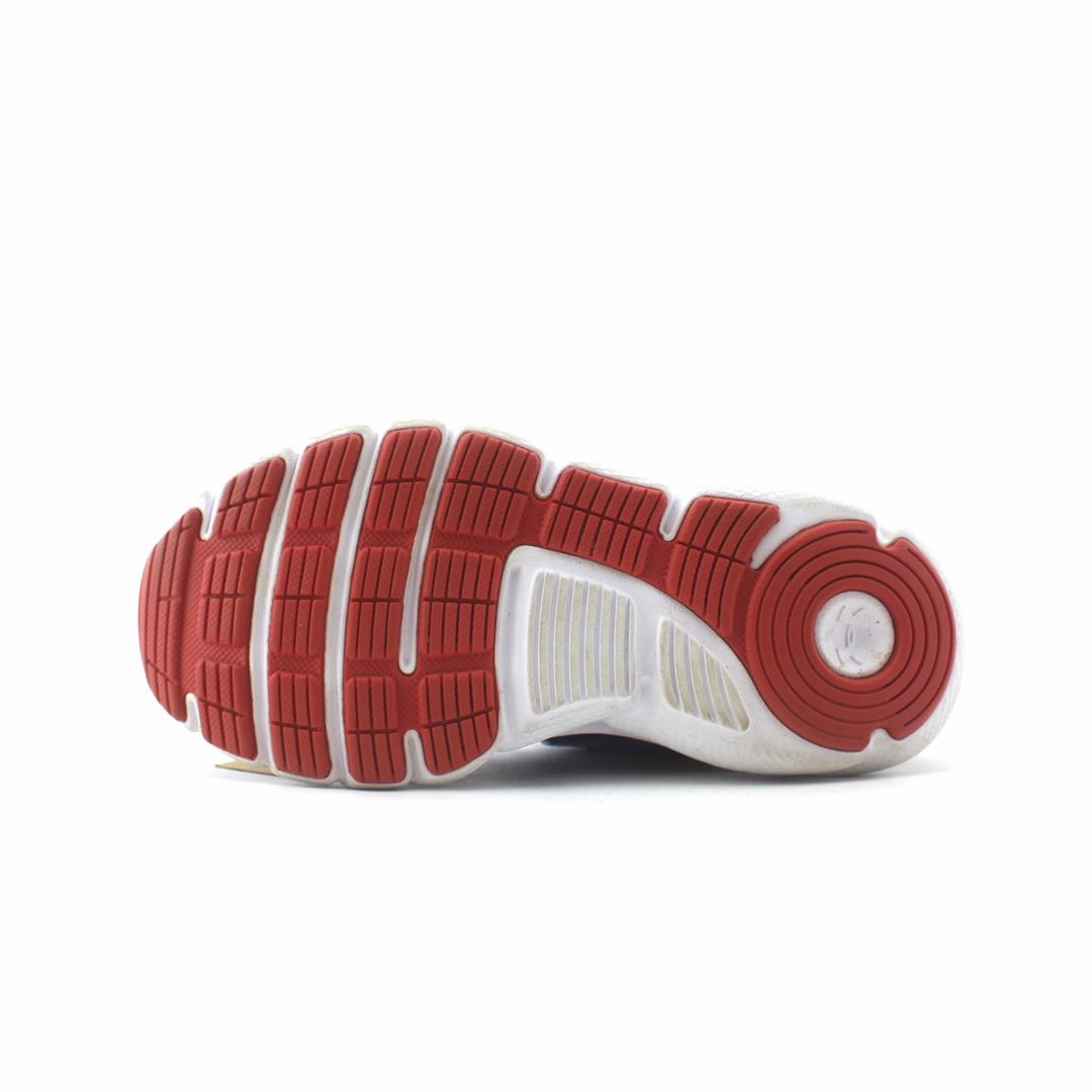 UNDER ARMOUR ASSERT 8 Under Armour sport shoe shots