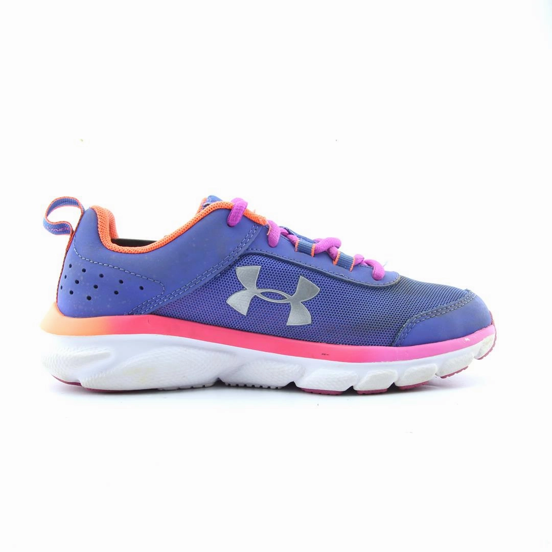 UNDER ARMOUR ASSERT 8 Under Armour sport shoe shots
