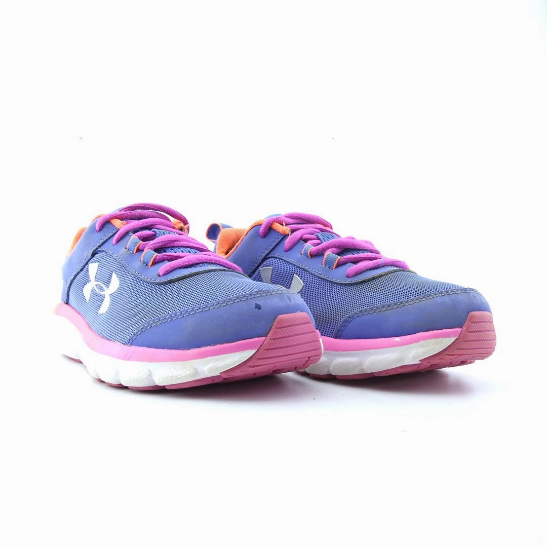 UNDER ARMOUR ASSERT 8 Under Armour sport shoe shots