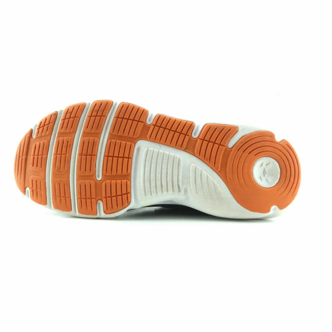 UNDER ARMOUR  ASSERT 8 Under Armour sport shoe shots