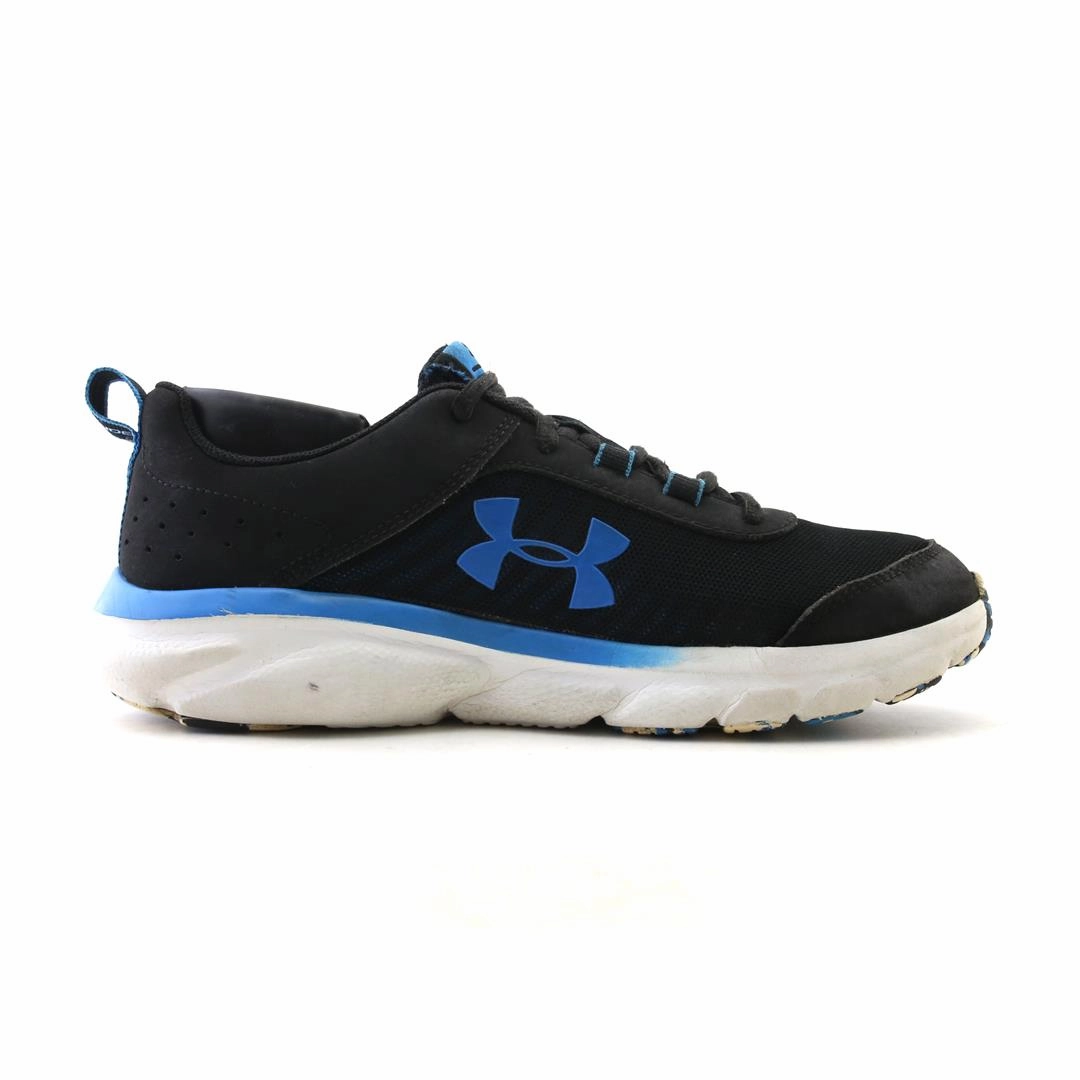 UNDER ARMOUR ASSERT 8 Under Armour trainer close-ups