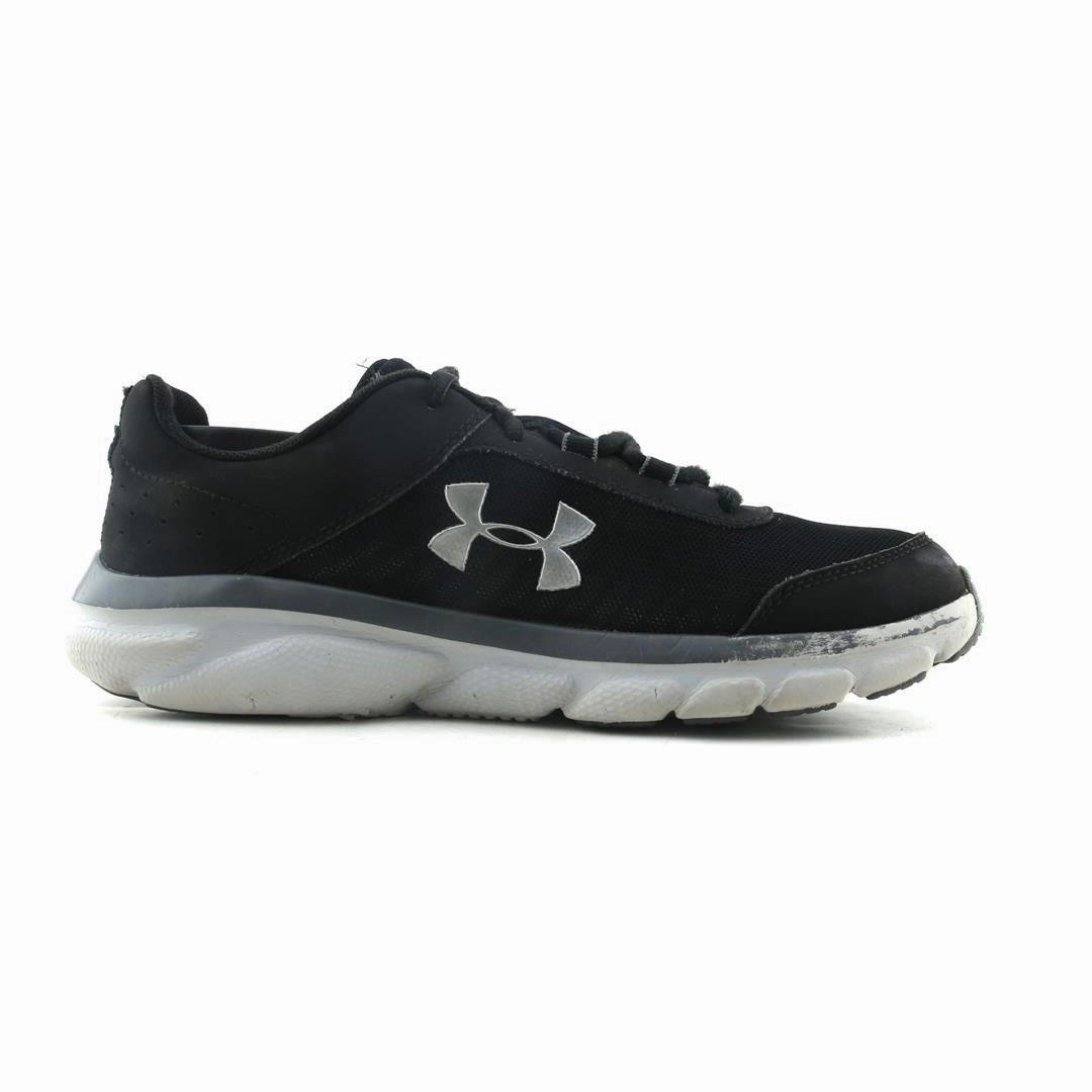 UNDER ARMOUR ASSERT 8 Under Armour trainer close-ups