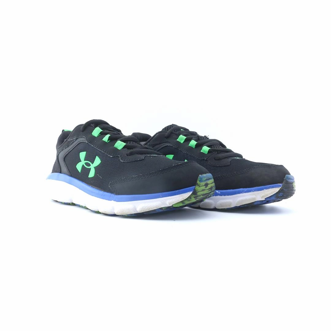 UNDER ARMOUR ASSERT 9 Under Armour sport shoe shots